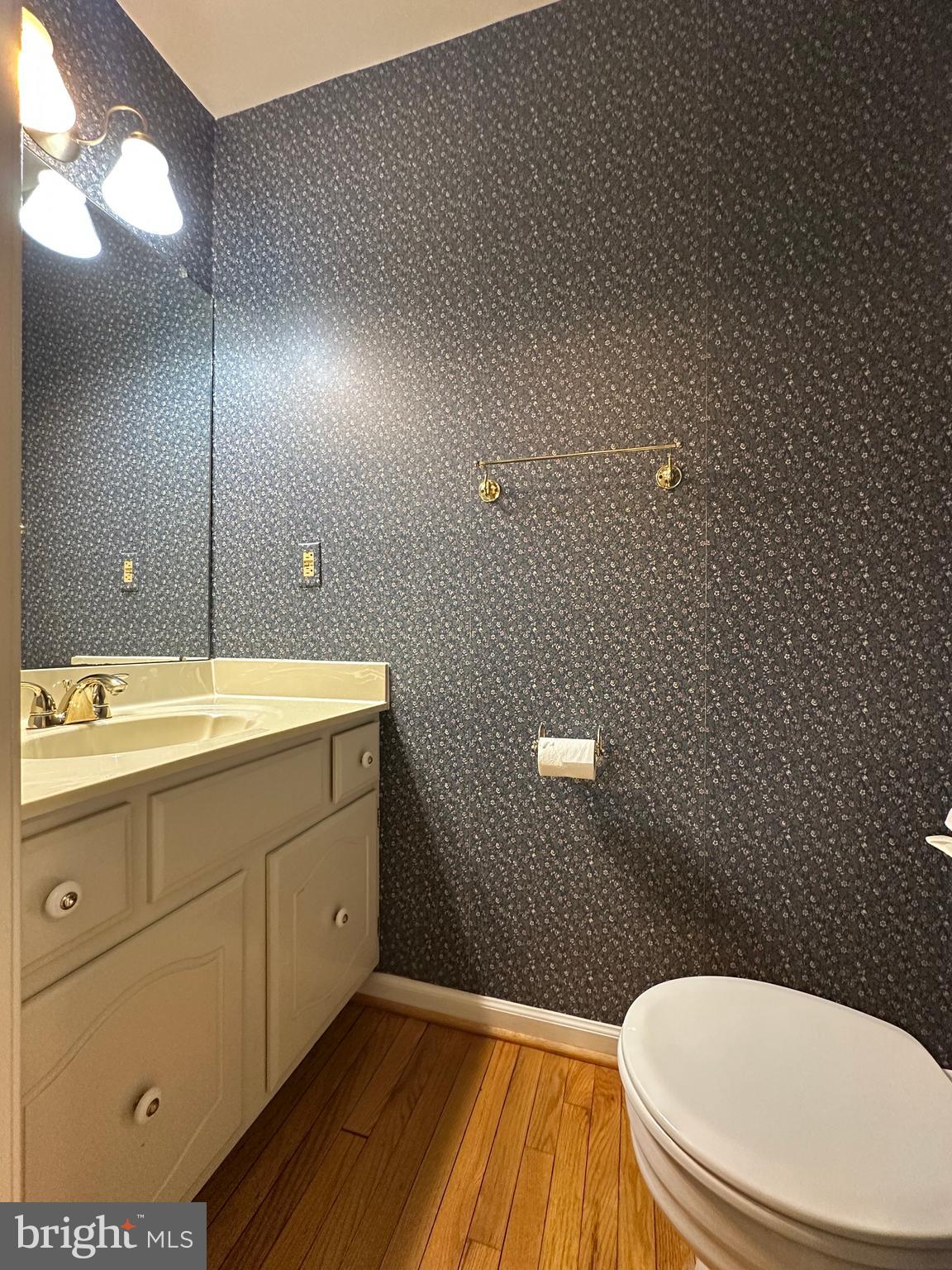 TOWNES OF WAKEFIELD - Residential Lease