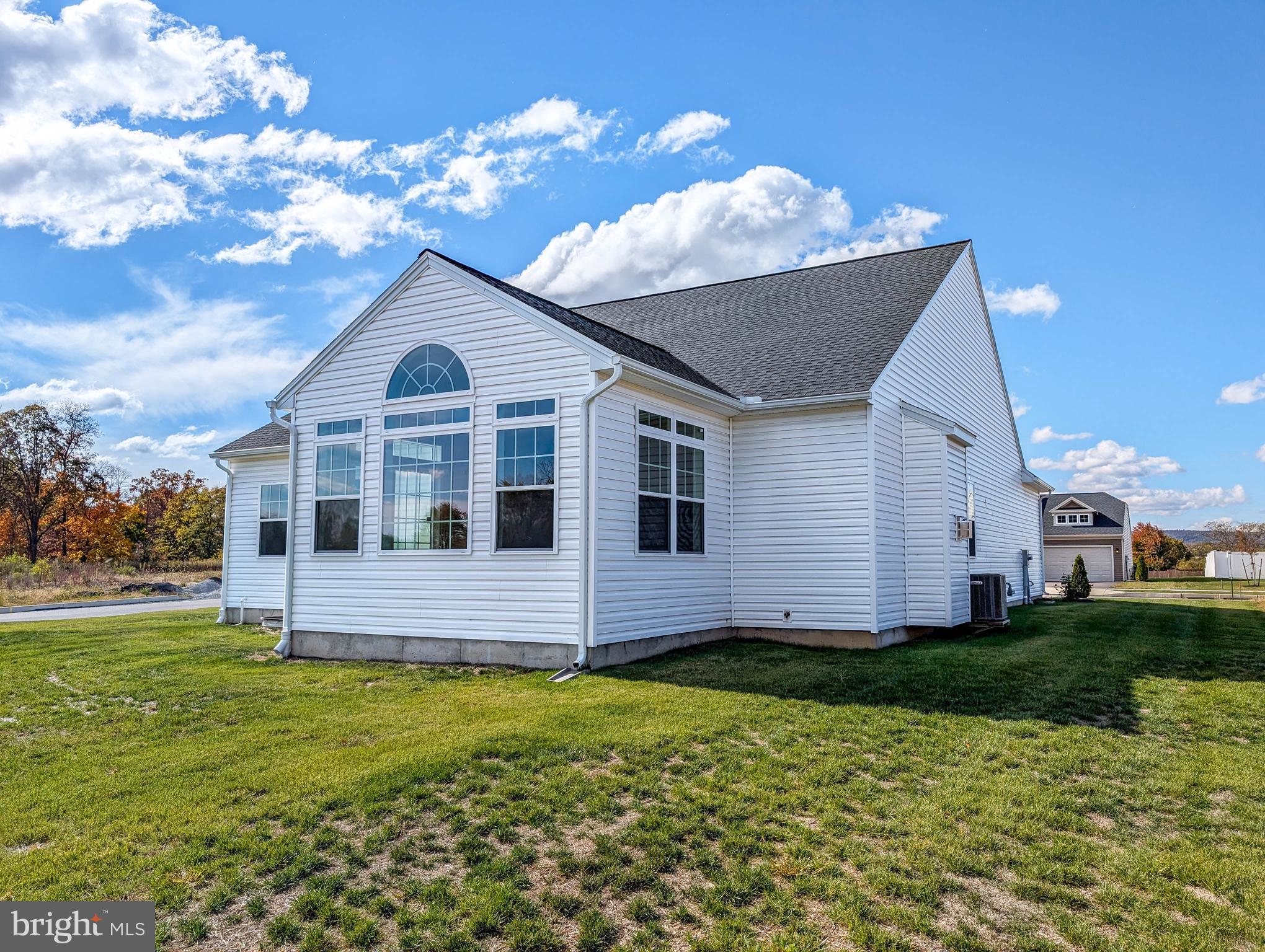 APPLEVIEW ESTATES - Residential