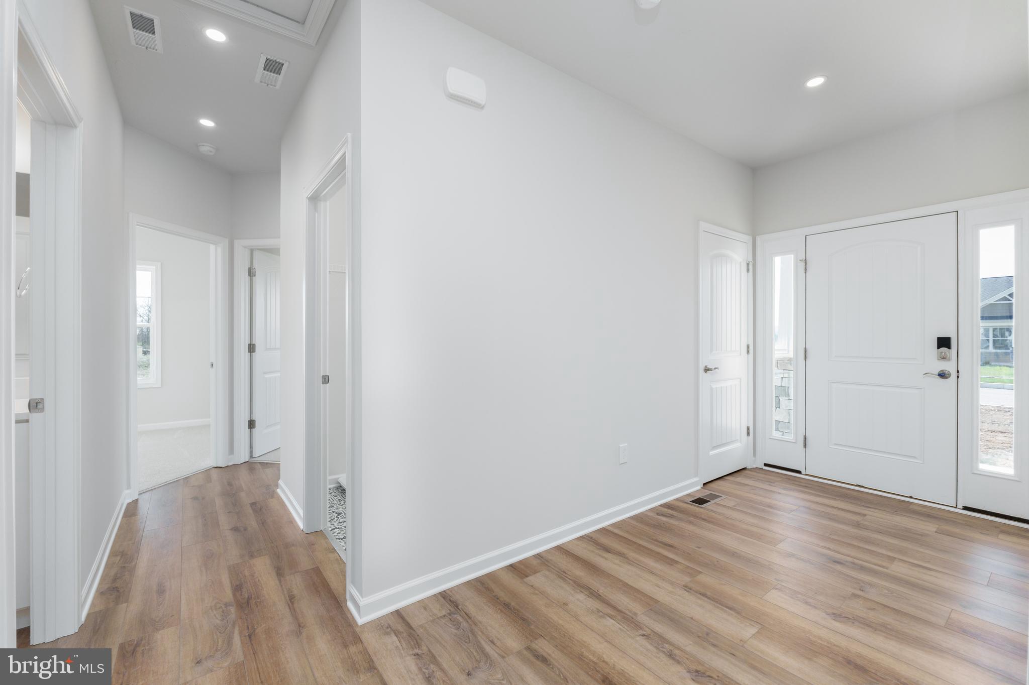 APPLEVIEW ESTATES - Residential