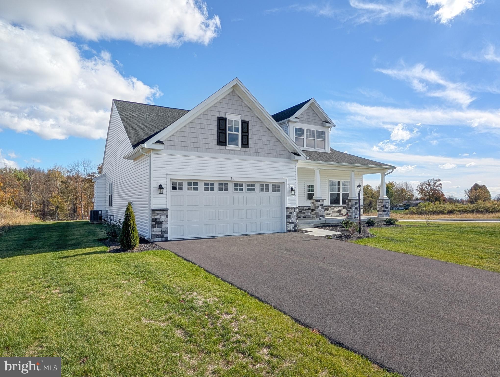 APPLEVIEW ESTATES - Residential