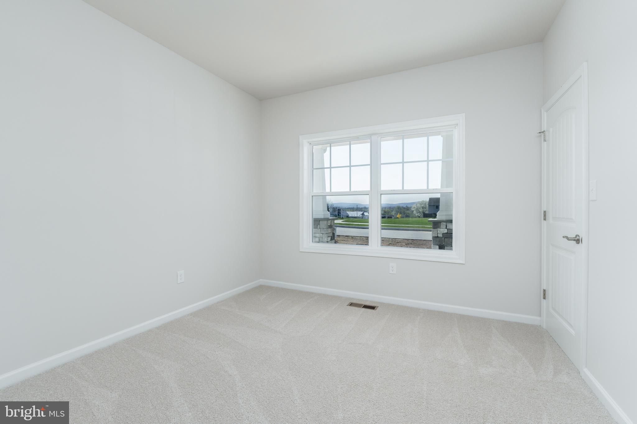 APPLEVIEW ESTATES - Residential