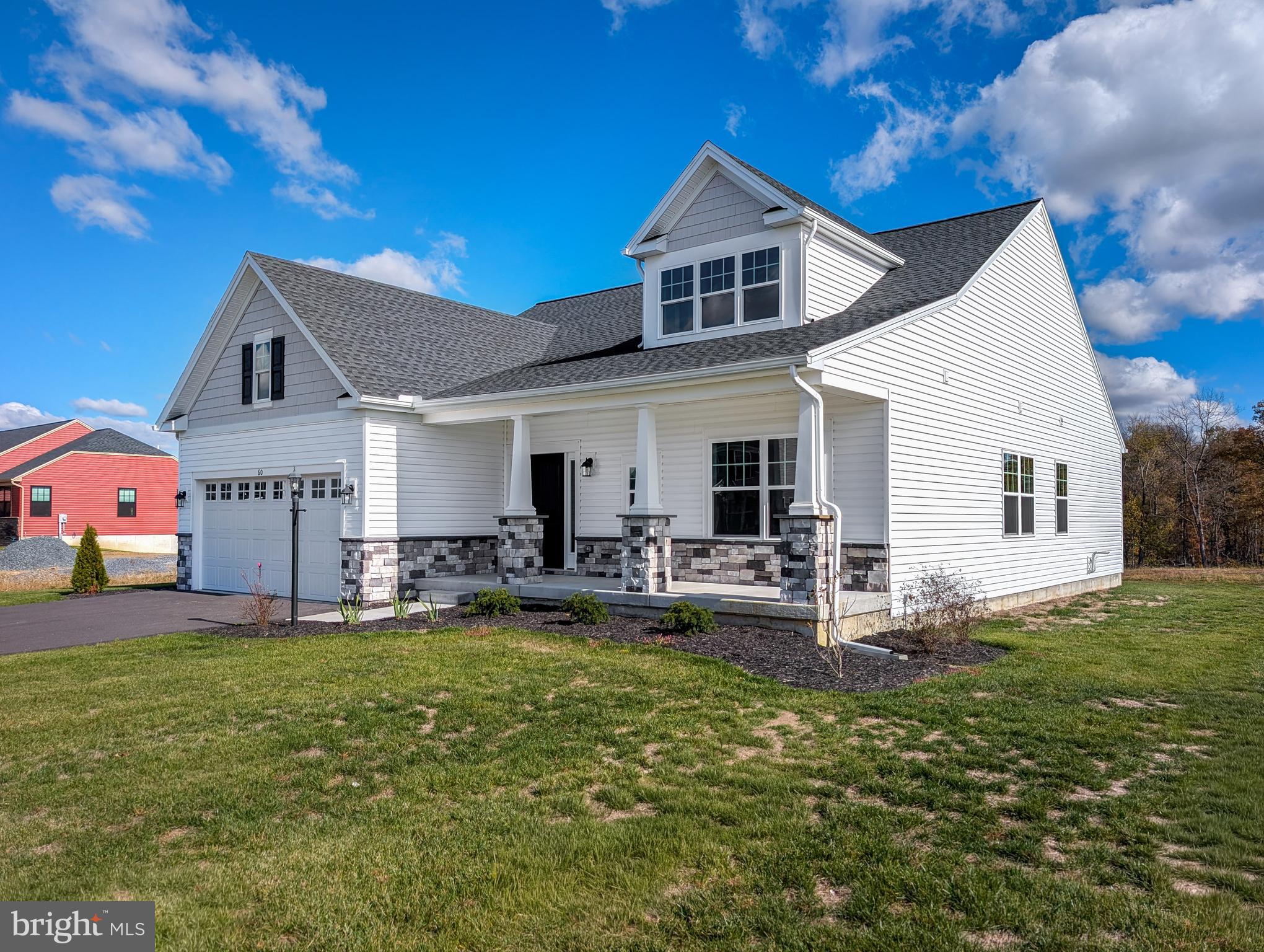 APPLEVIEW ESTATES - Residential