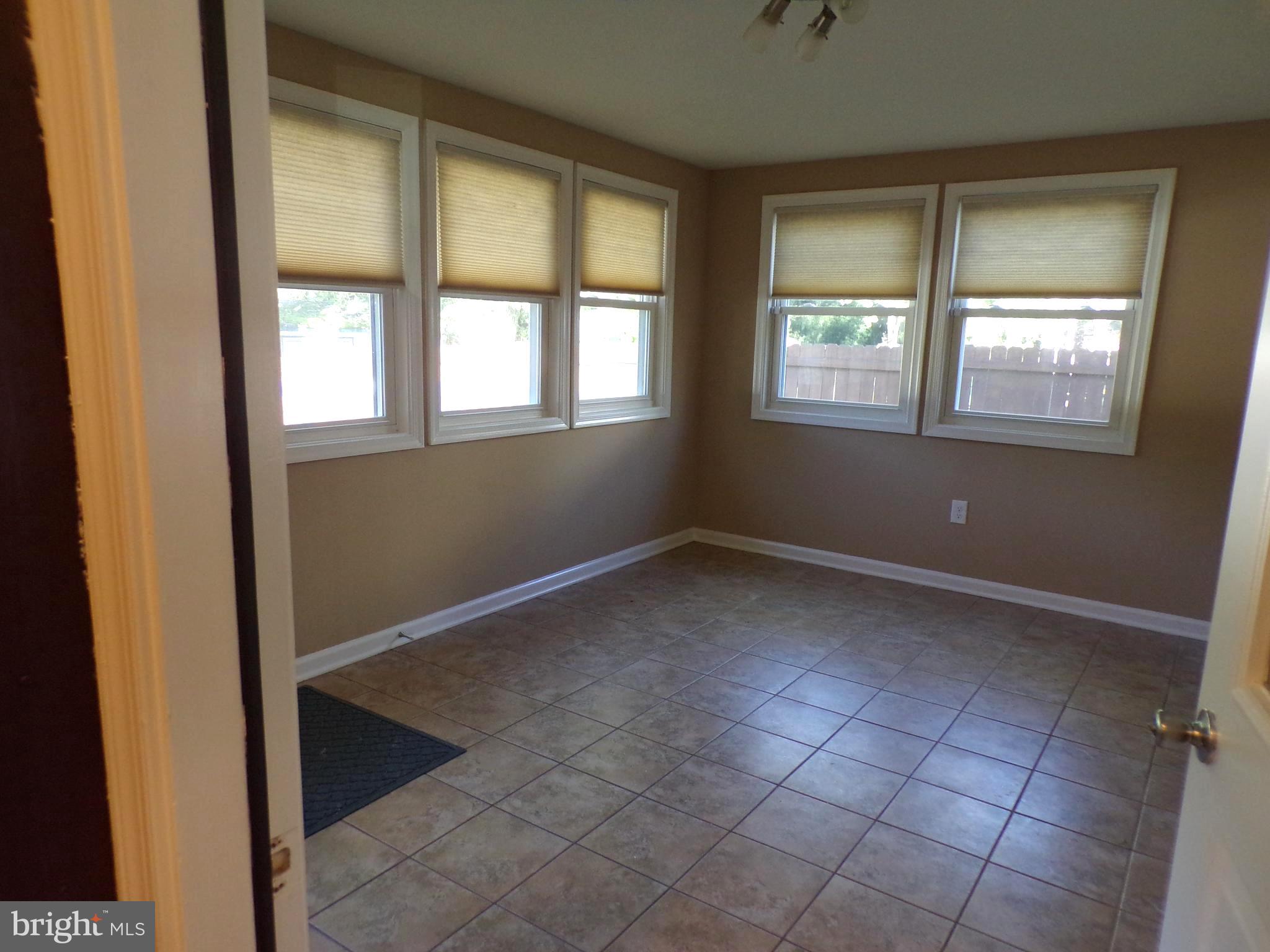 WOODLAWN TERRACE - Residential Lease