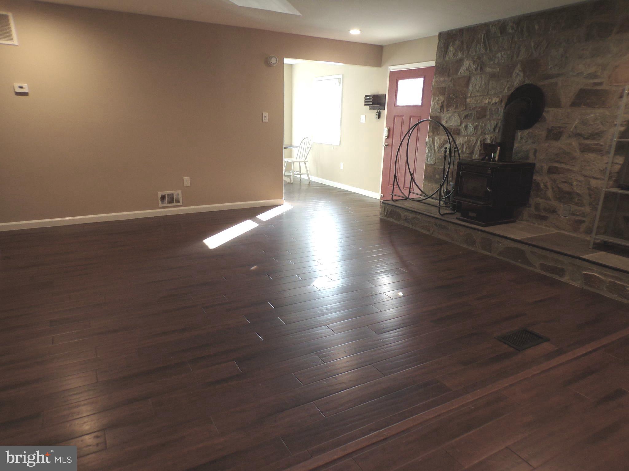 WOODLAWN TERRACE - Residential Lease