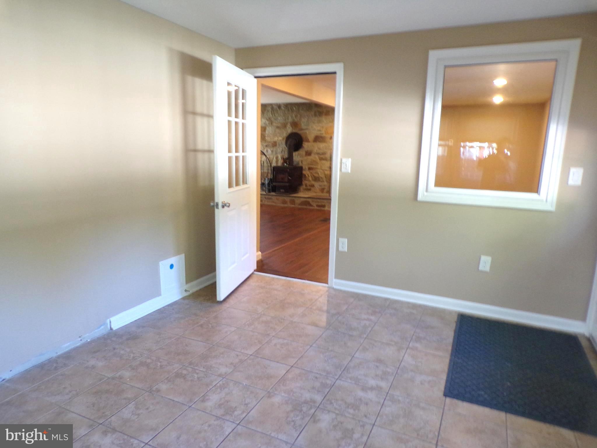 WOODLAWN TERRACE - Residential Lease