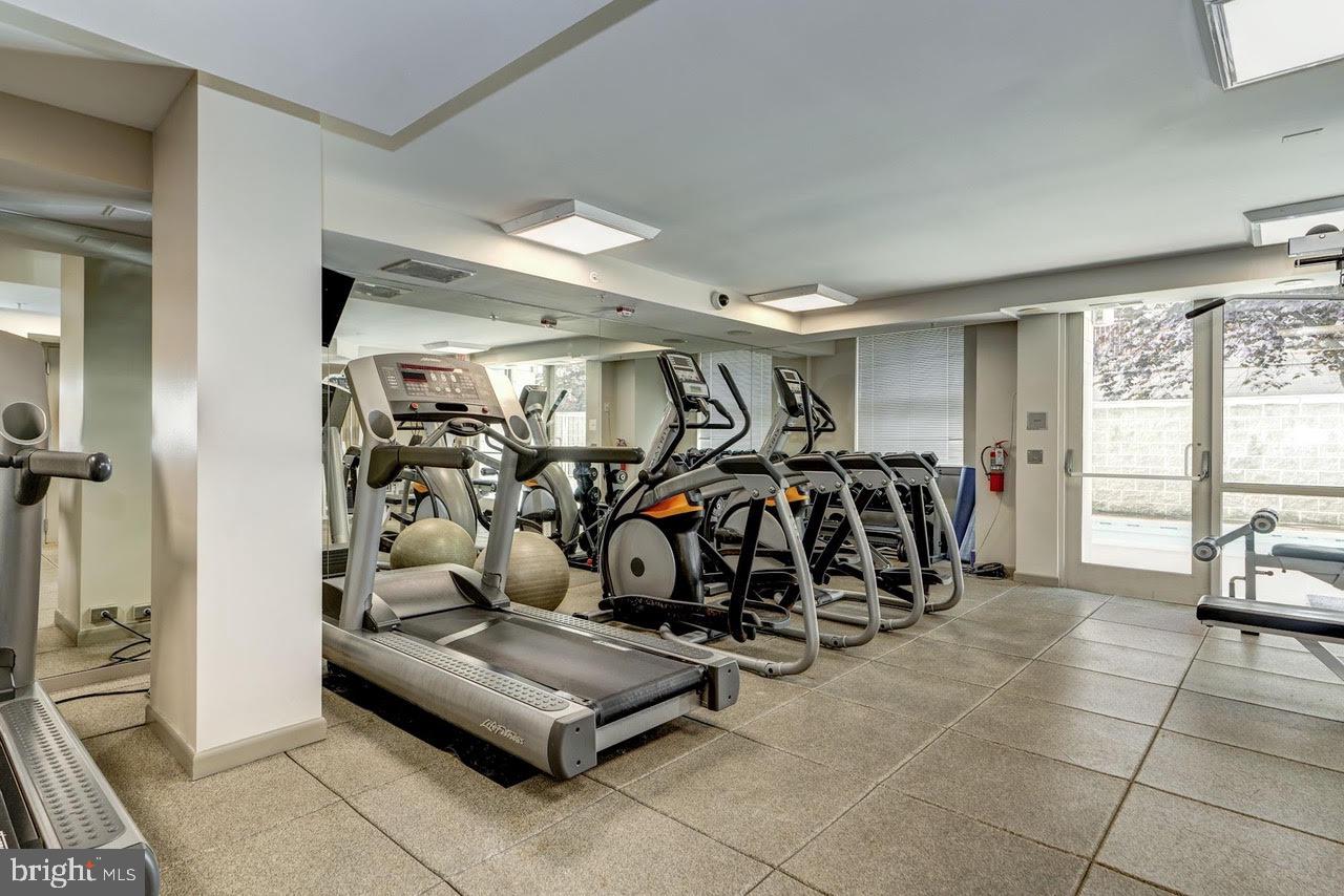 BALLSTON 880 - Residential Lease