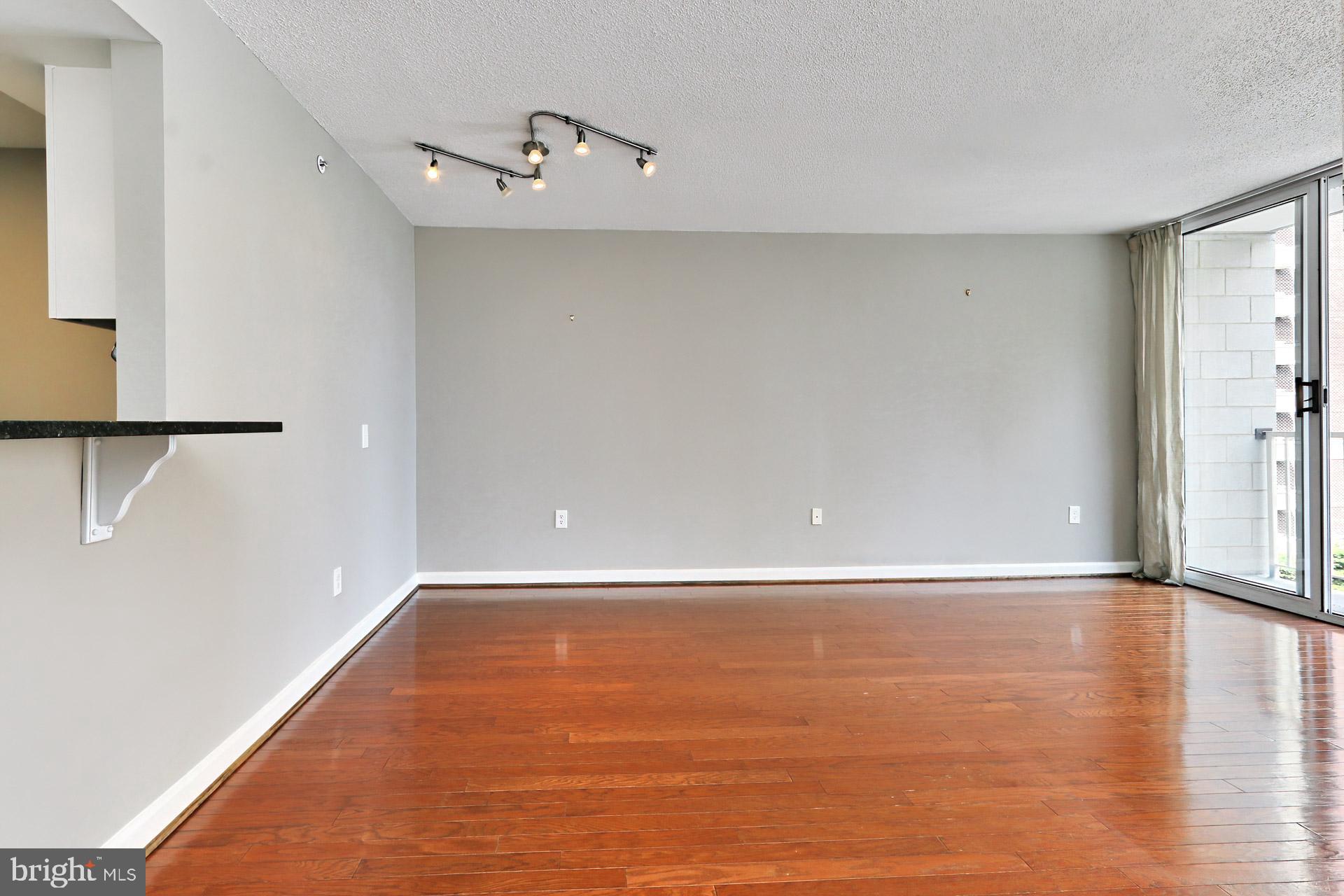 BALLSTON 880 - Residential Lease