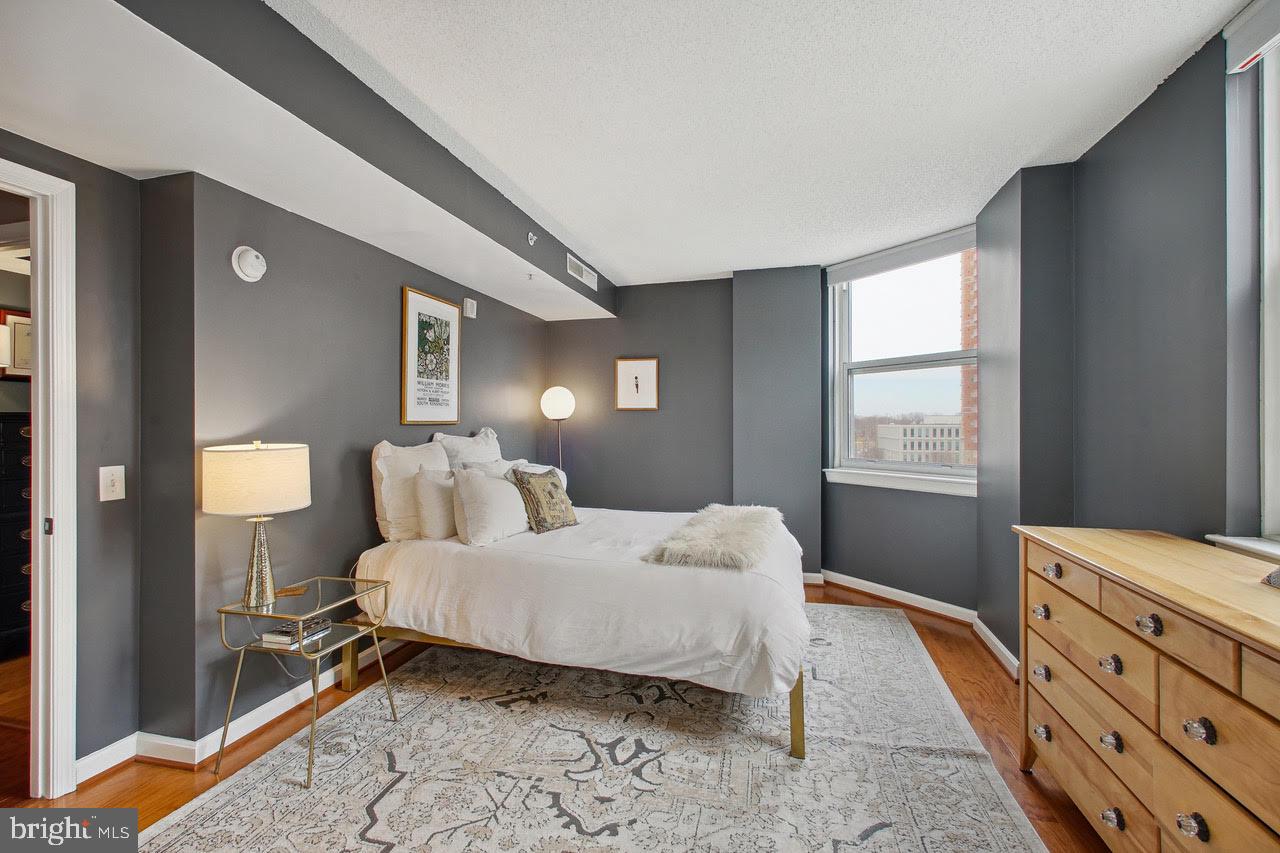 BALLSTON 880 - Residential Lease