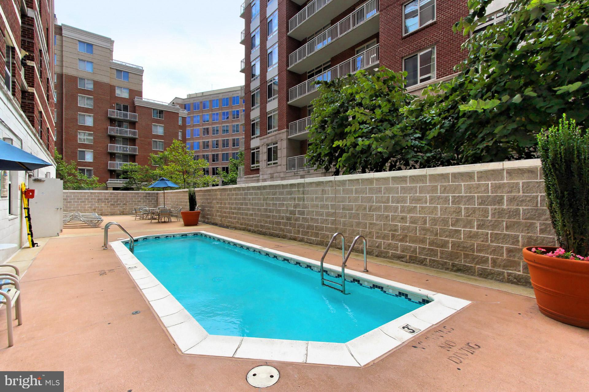 BALLSTON 880 - Residential Lease