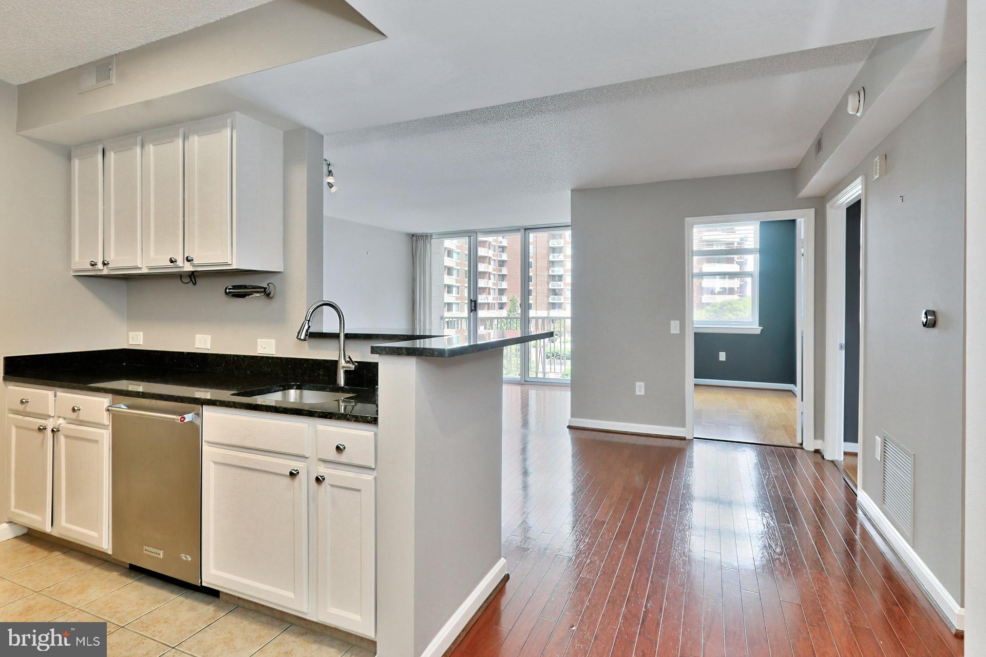 BALLSTON 880 - Residential Lease