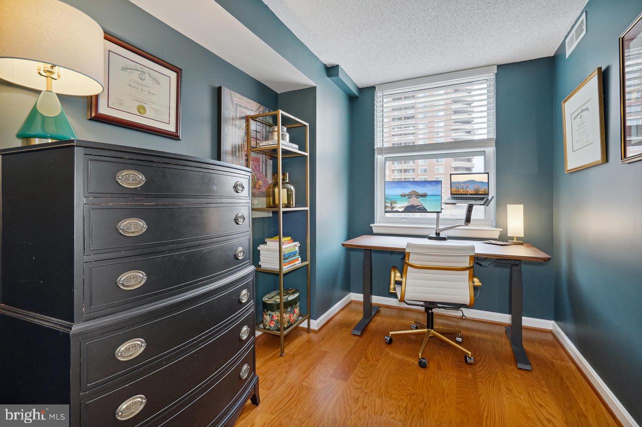 BALLSTON 880 - Residential Lease