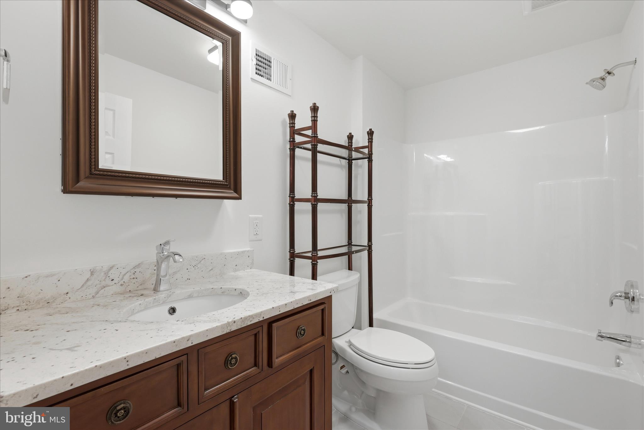 SOUTHERN HILLS - Residential