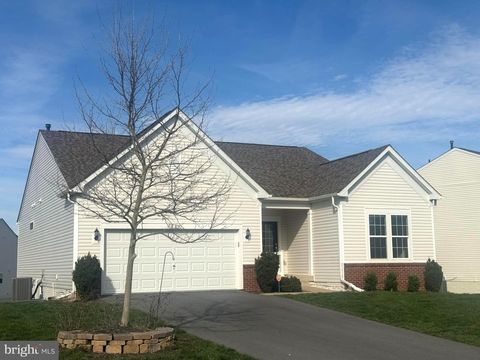 121 HAYVENHURST COURT STEPHENS CITY VA 22655