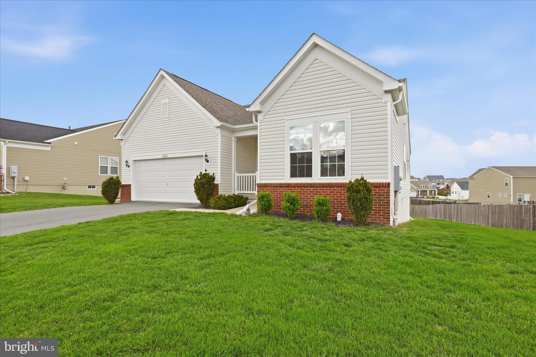 SOUTHERN HILLS - Residential