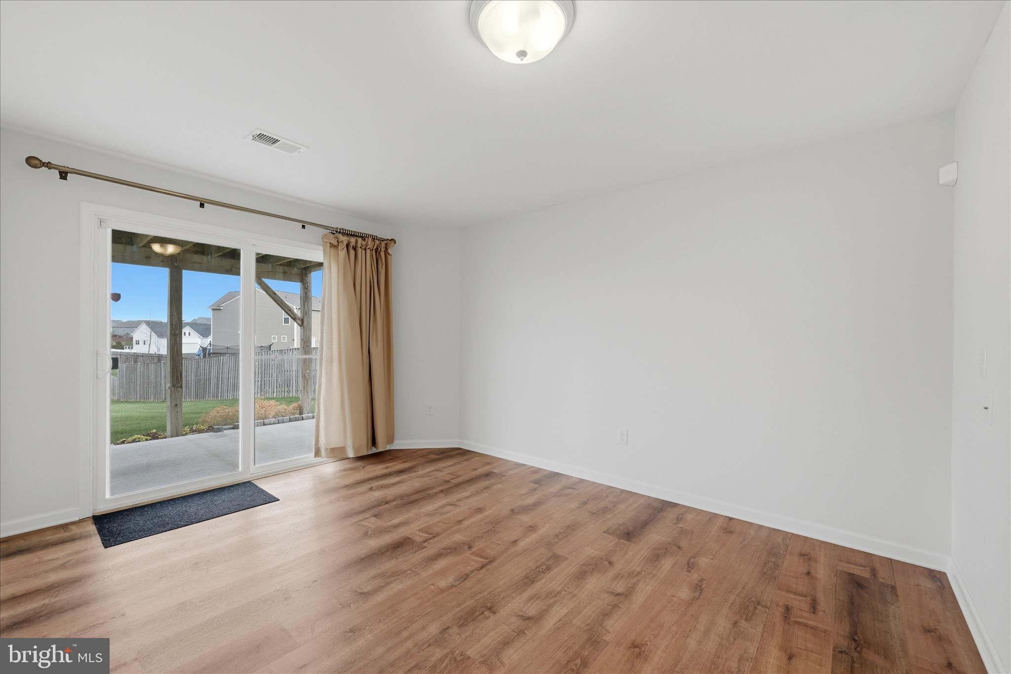 SOUTHERN HILLS - Residential