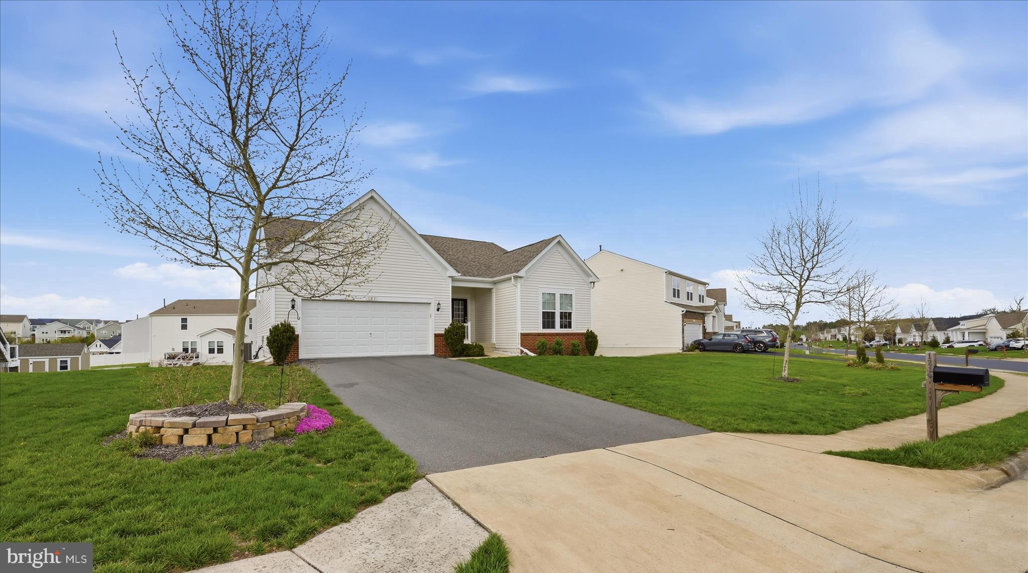 SOUTHERN HILLS - Residential