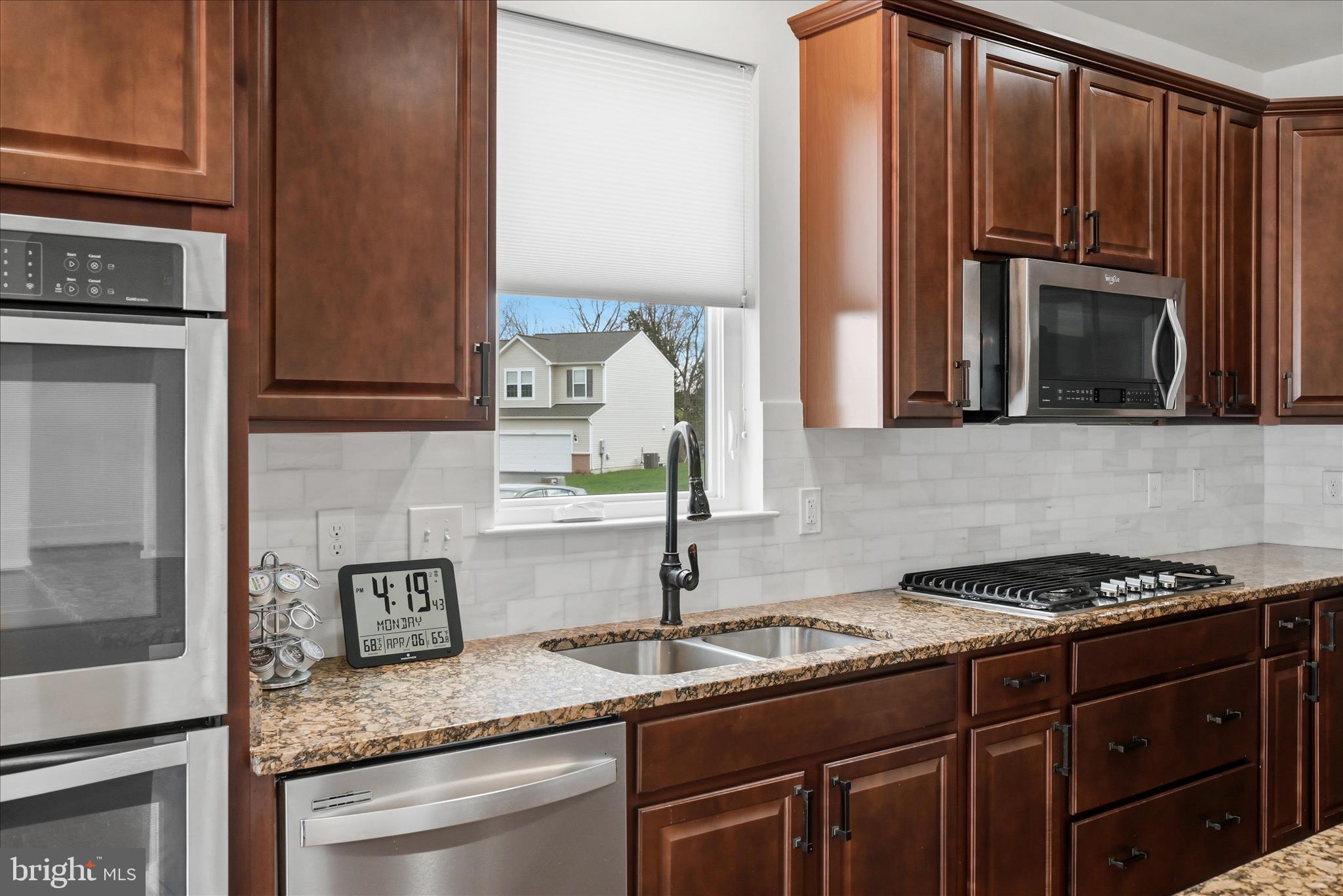 SOUTHERN HILLS - Residential