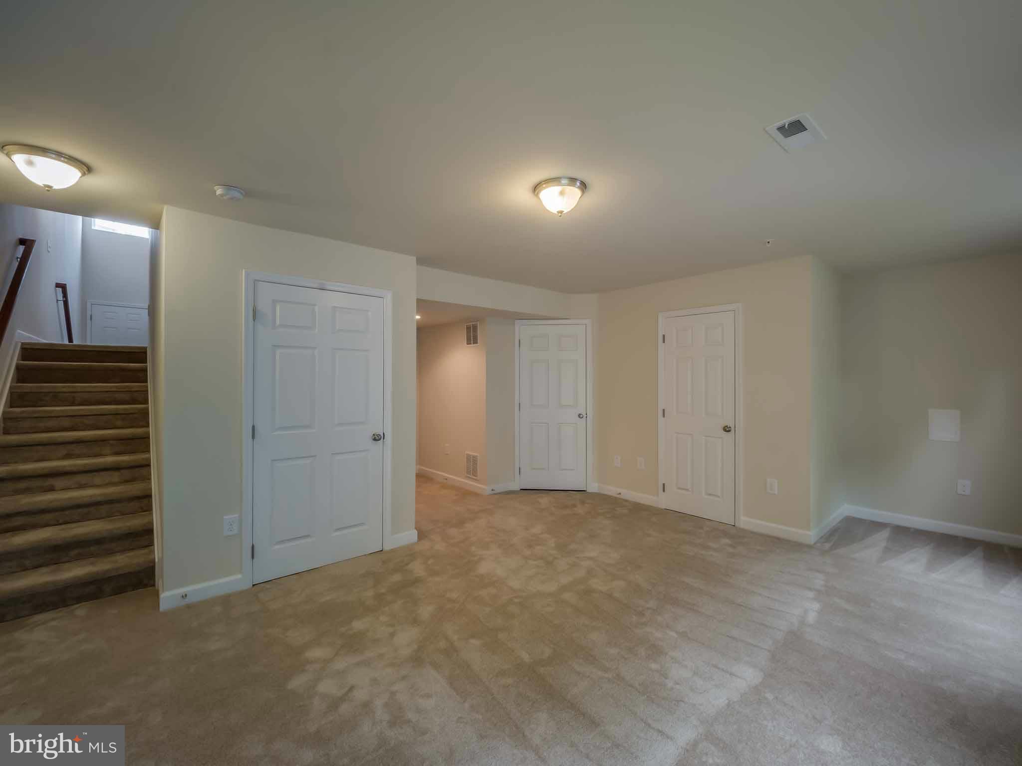 OAK TREE LANDING - Residential