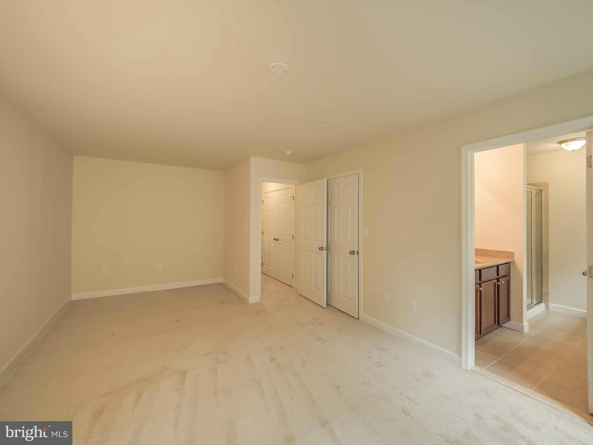 OAK TREE LANDING - Residential