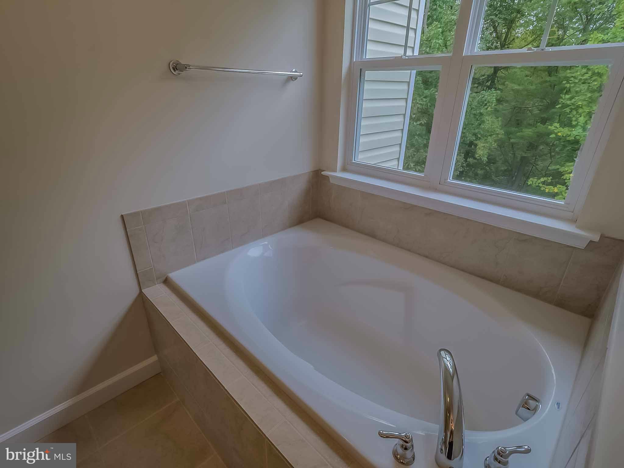 OAK TREE LANDING - Residential