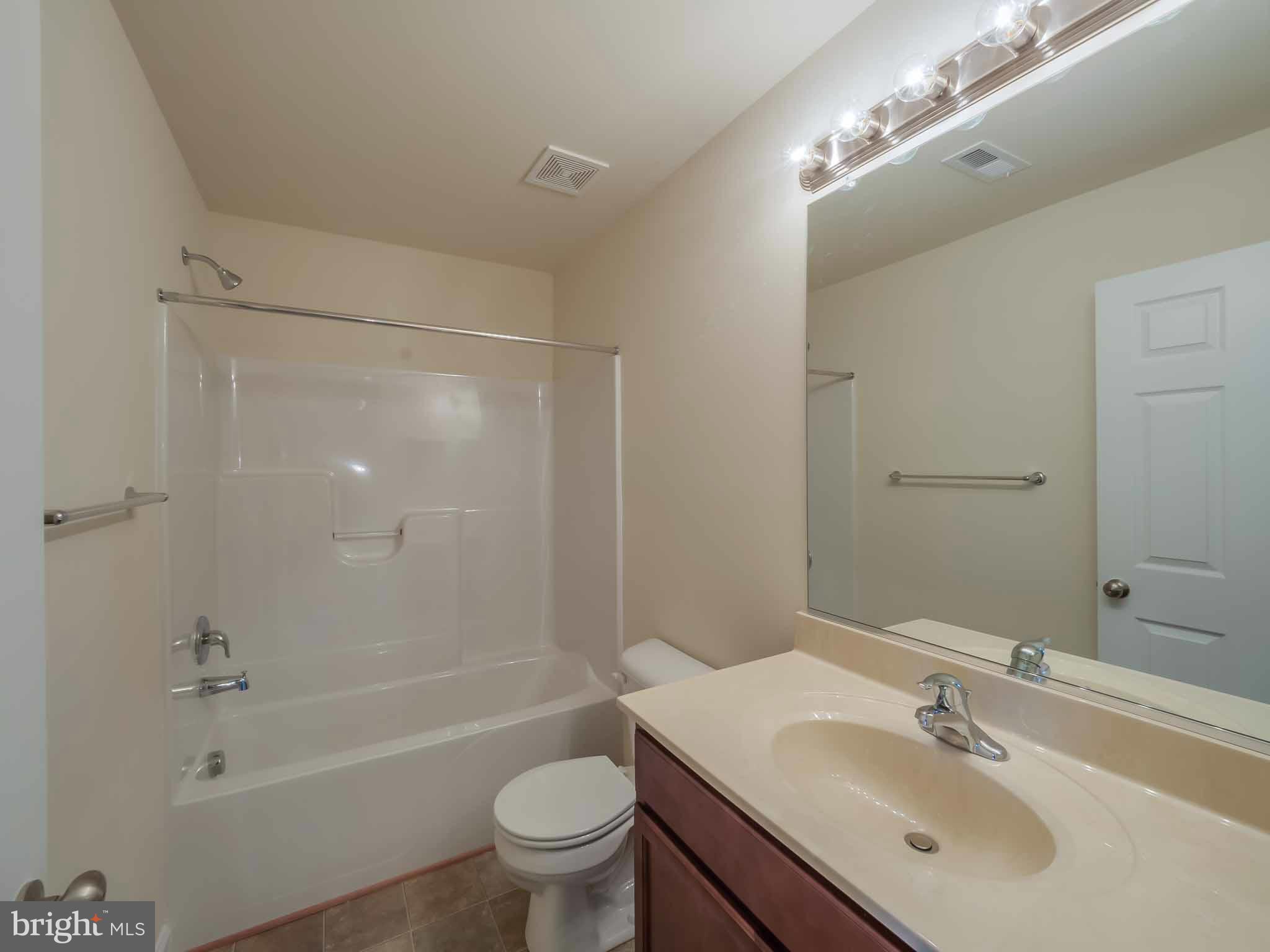 OAK TREE LANDING - Residential