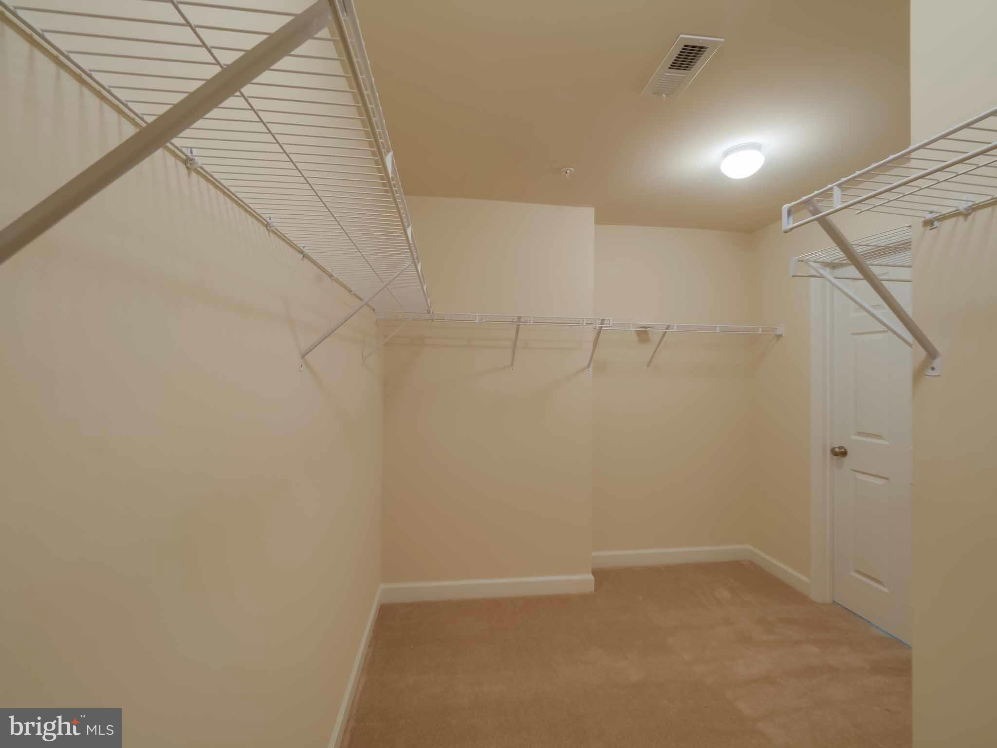 OAK TREE LANDING - Residential