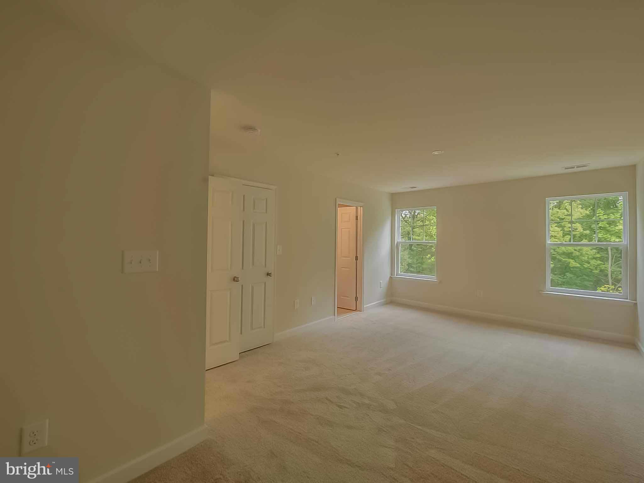 OAK TREE LANDING - Residential