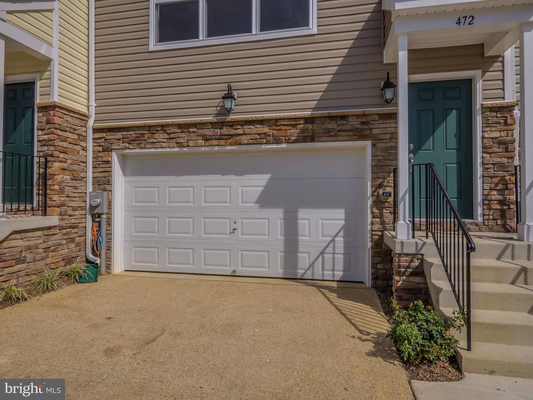 OAK TREE LANDING - Residential