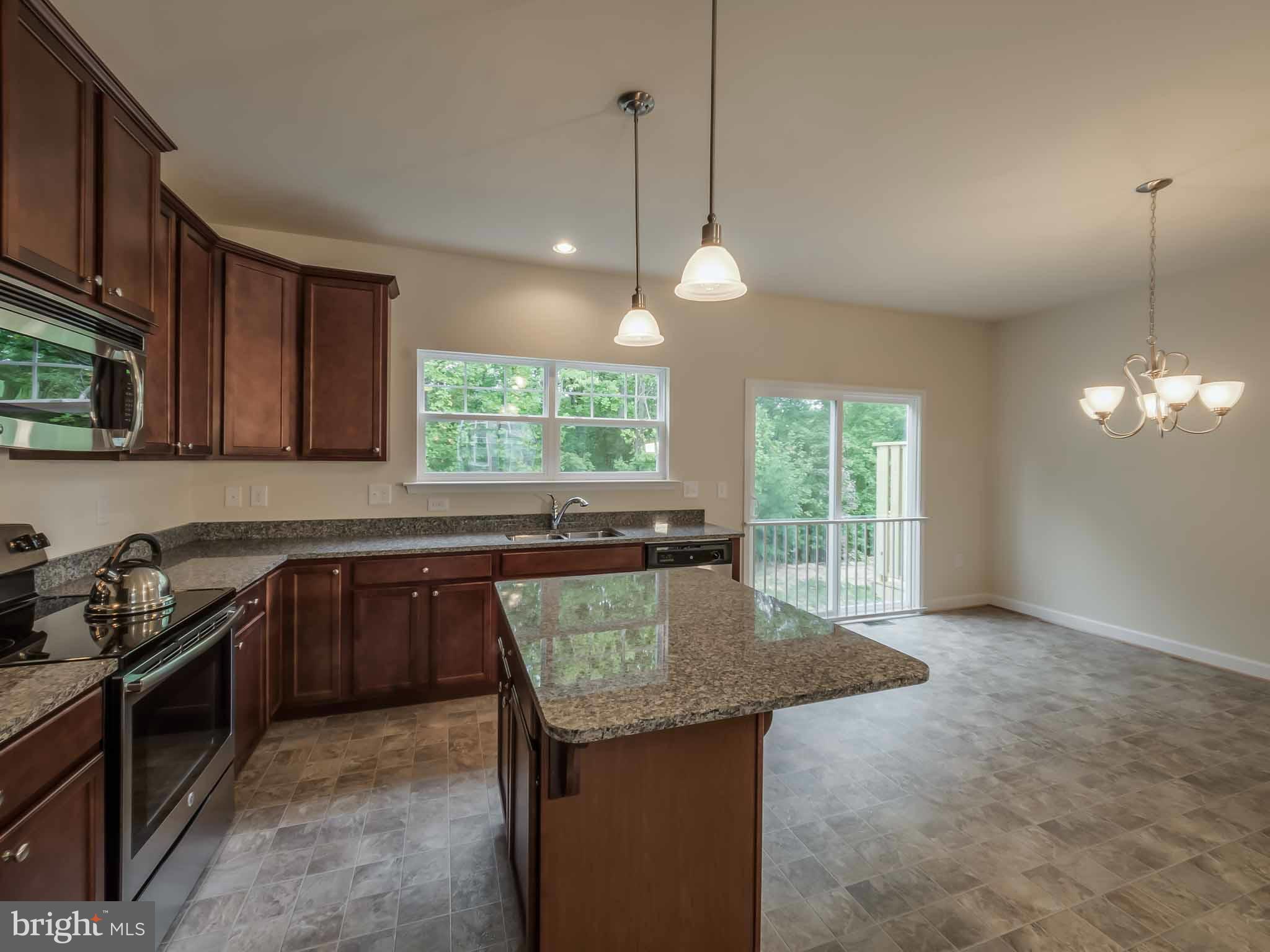 OAK TREE LANDING - Residential