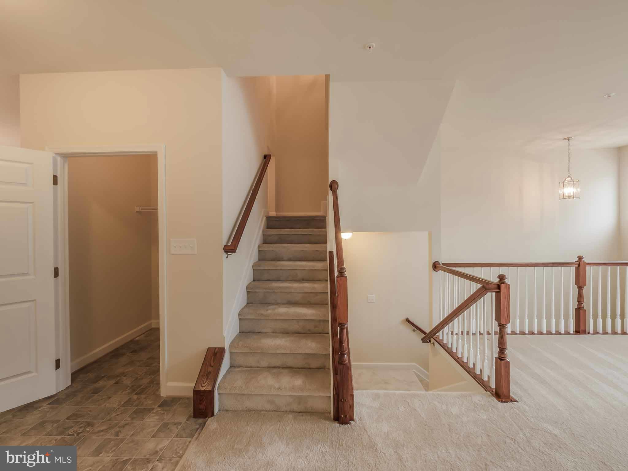 OAK TREE LANDING - Residential