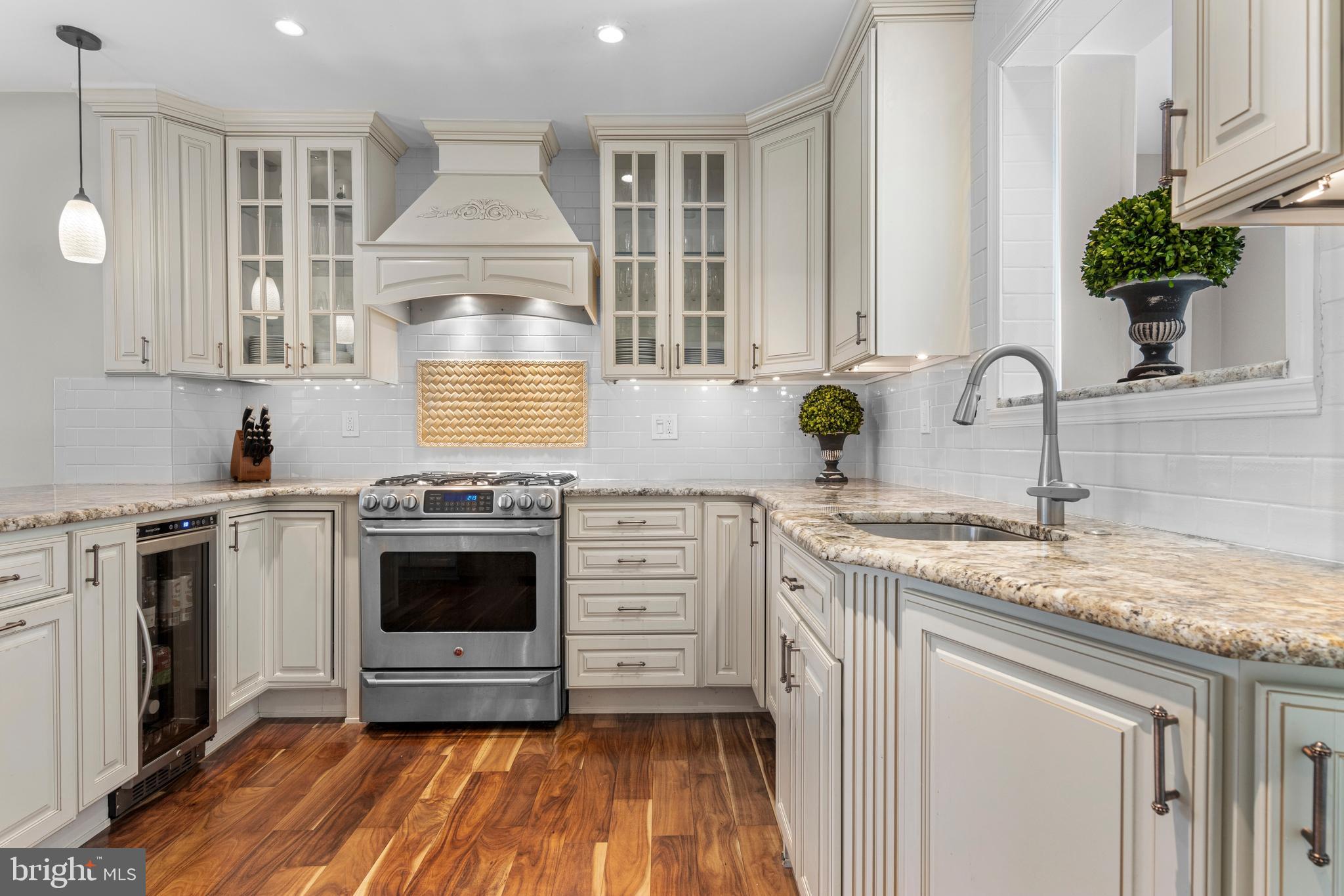 DUNN HILL - Residential