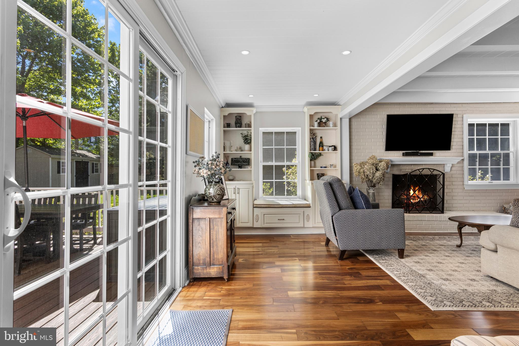 DUNN HILL - Residential