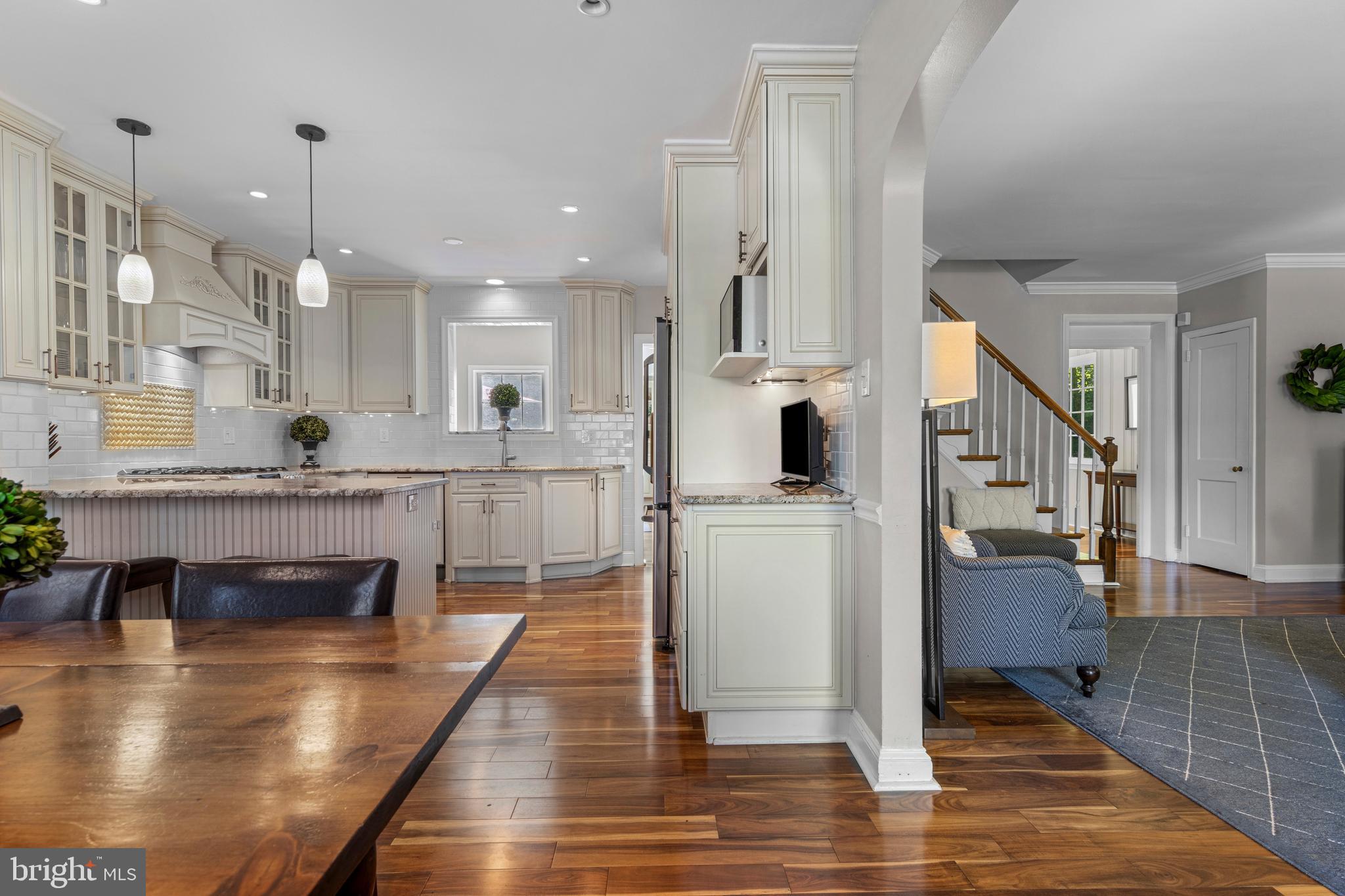 DUNN HILL - Residential