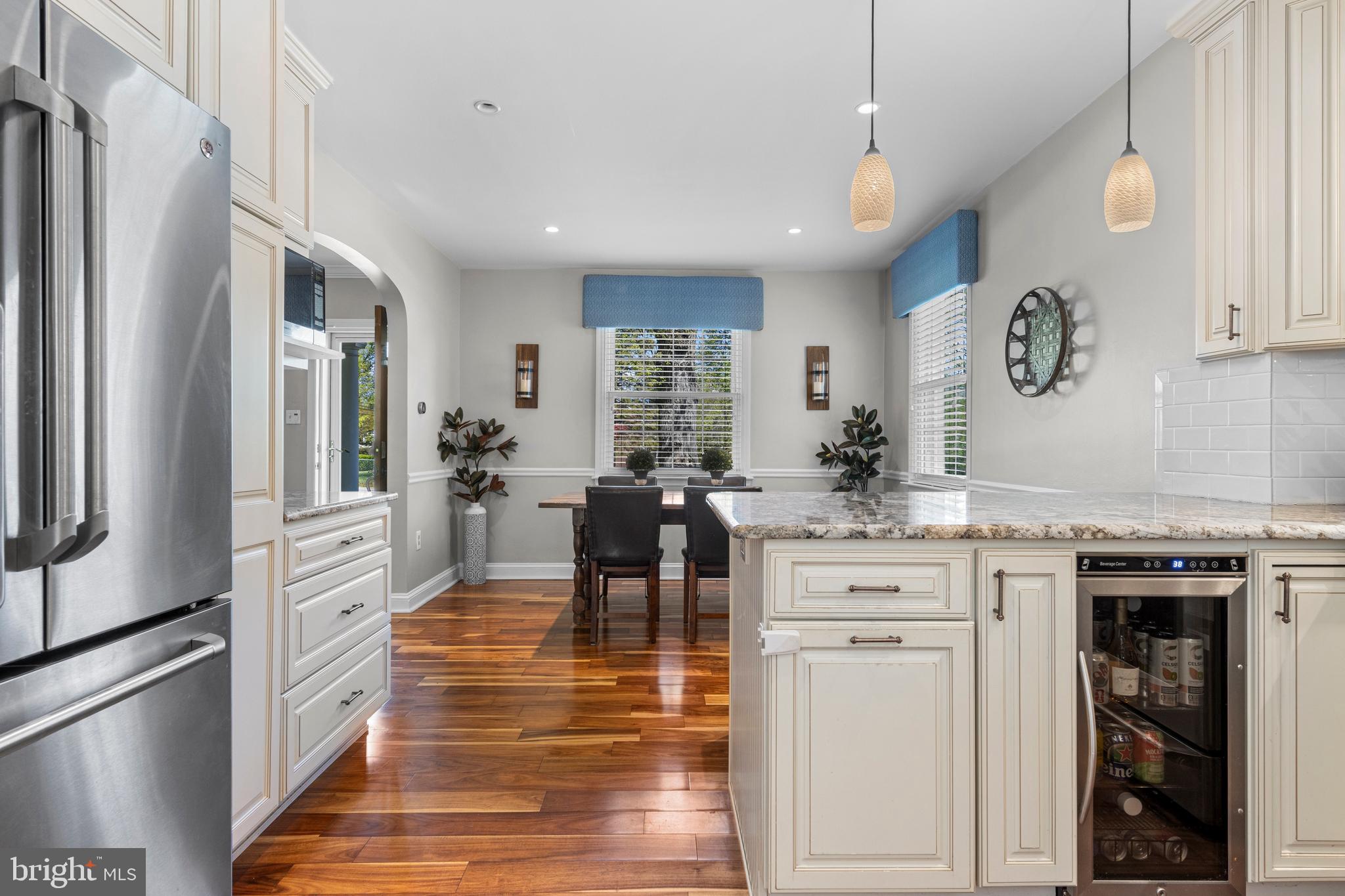 DUNN HILL - Residential