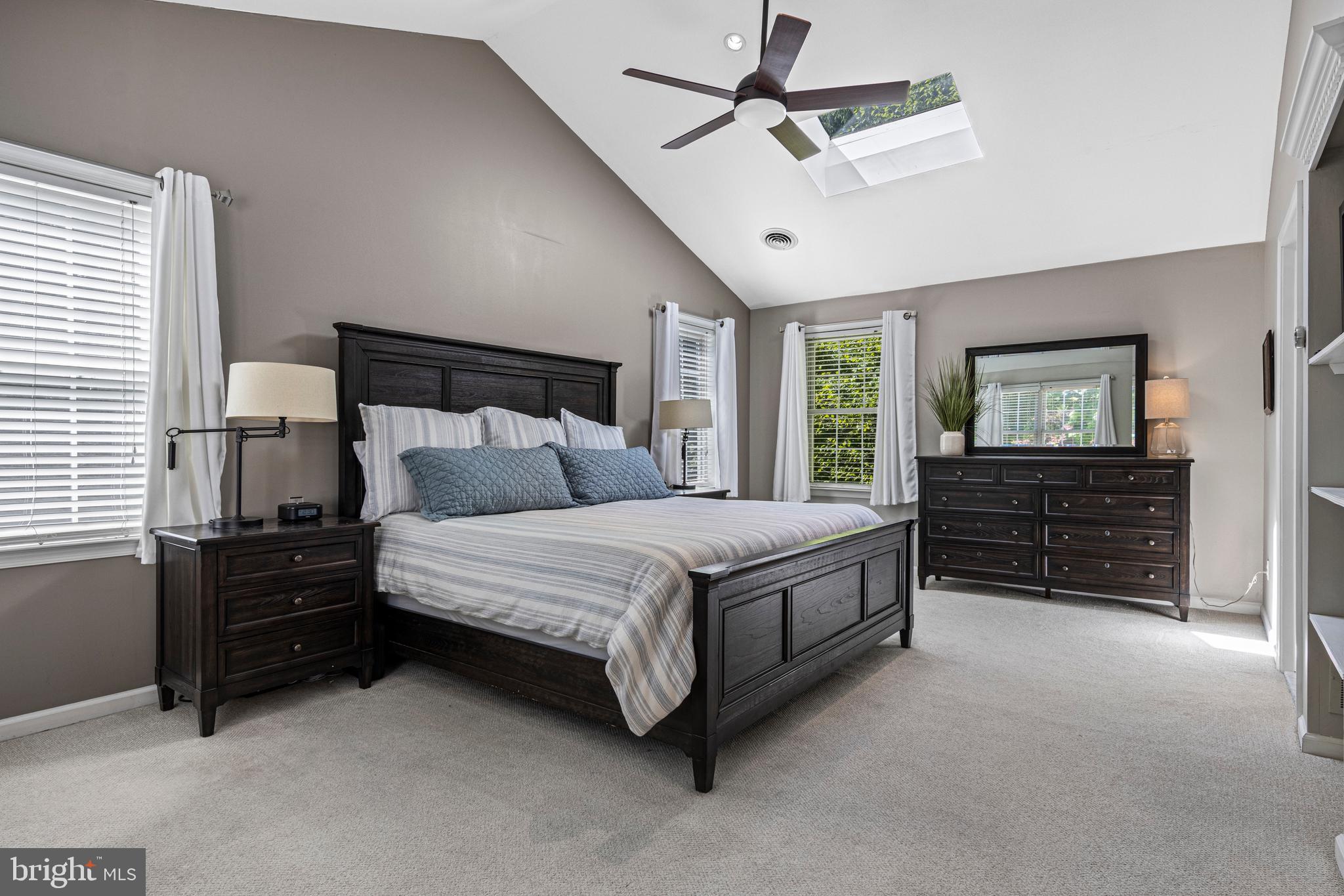 DUNN HILL - Residential