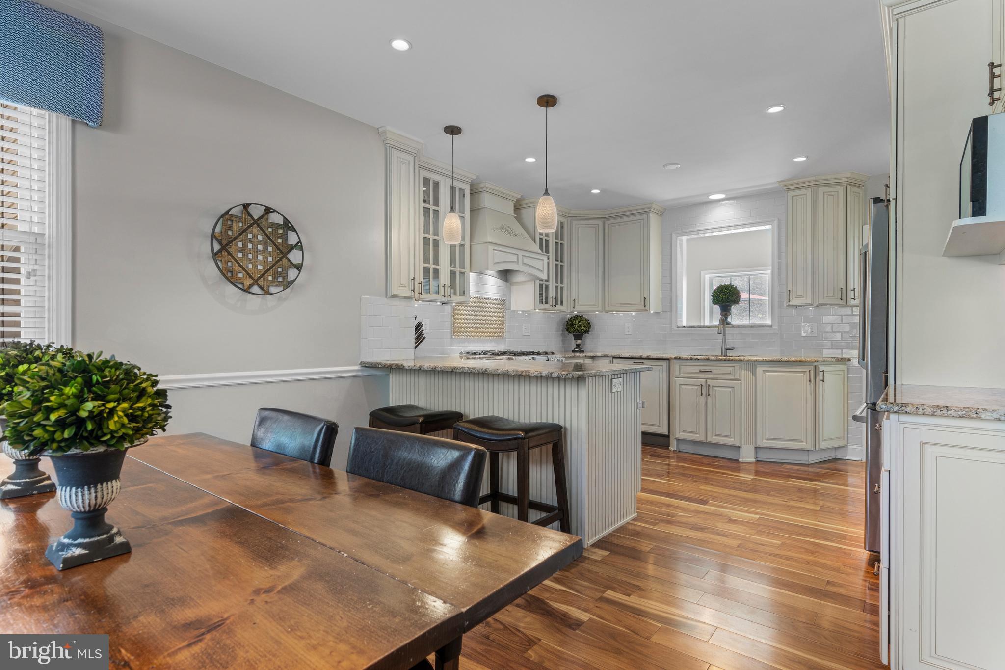 DUNN HILL - Residential