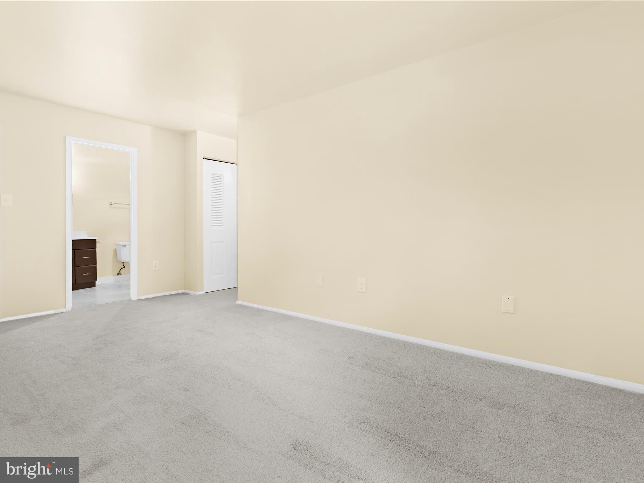 HYDE PARK - Residential