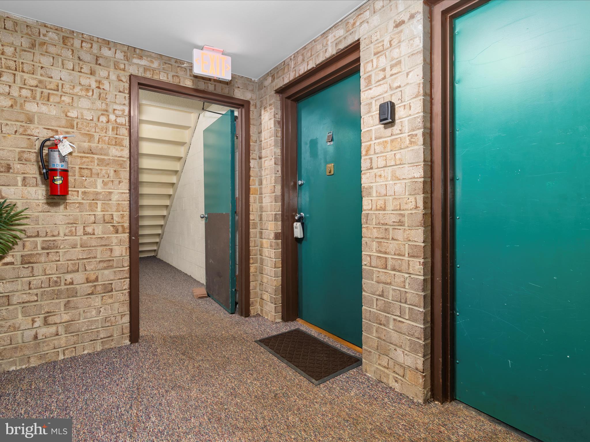 HYDE PARK - Residential