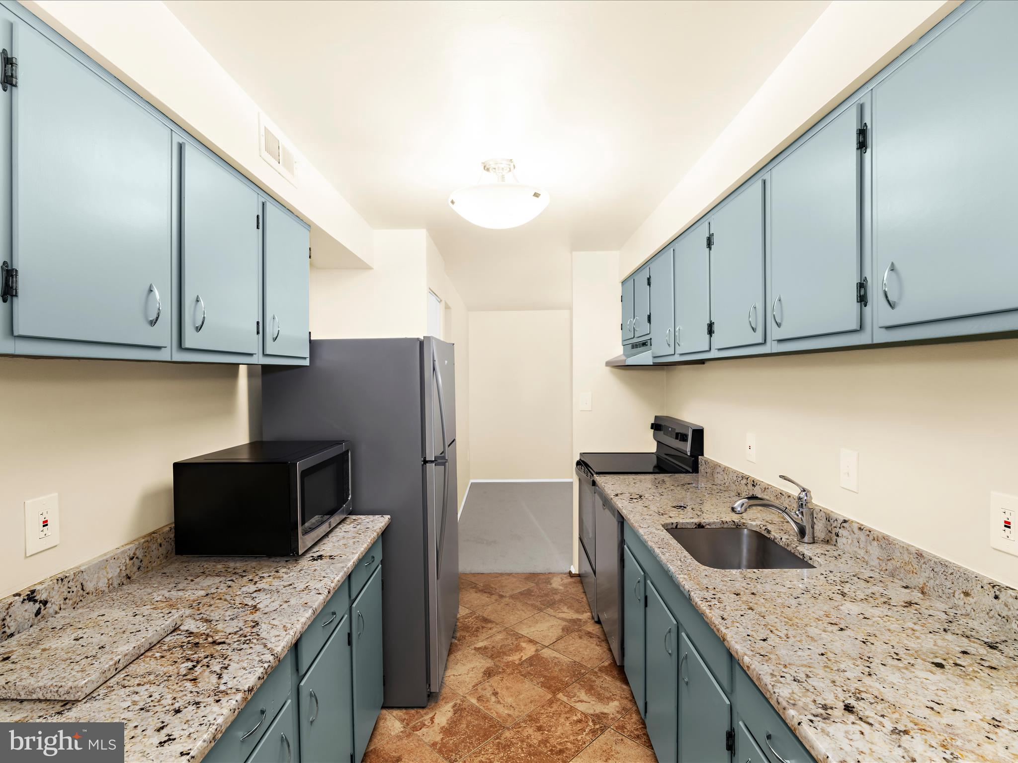 HYDE PARK - Residential