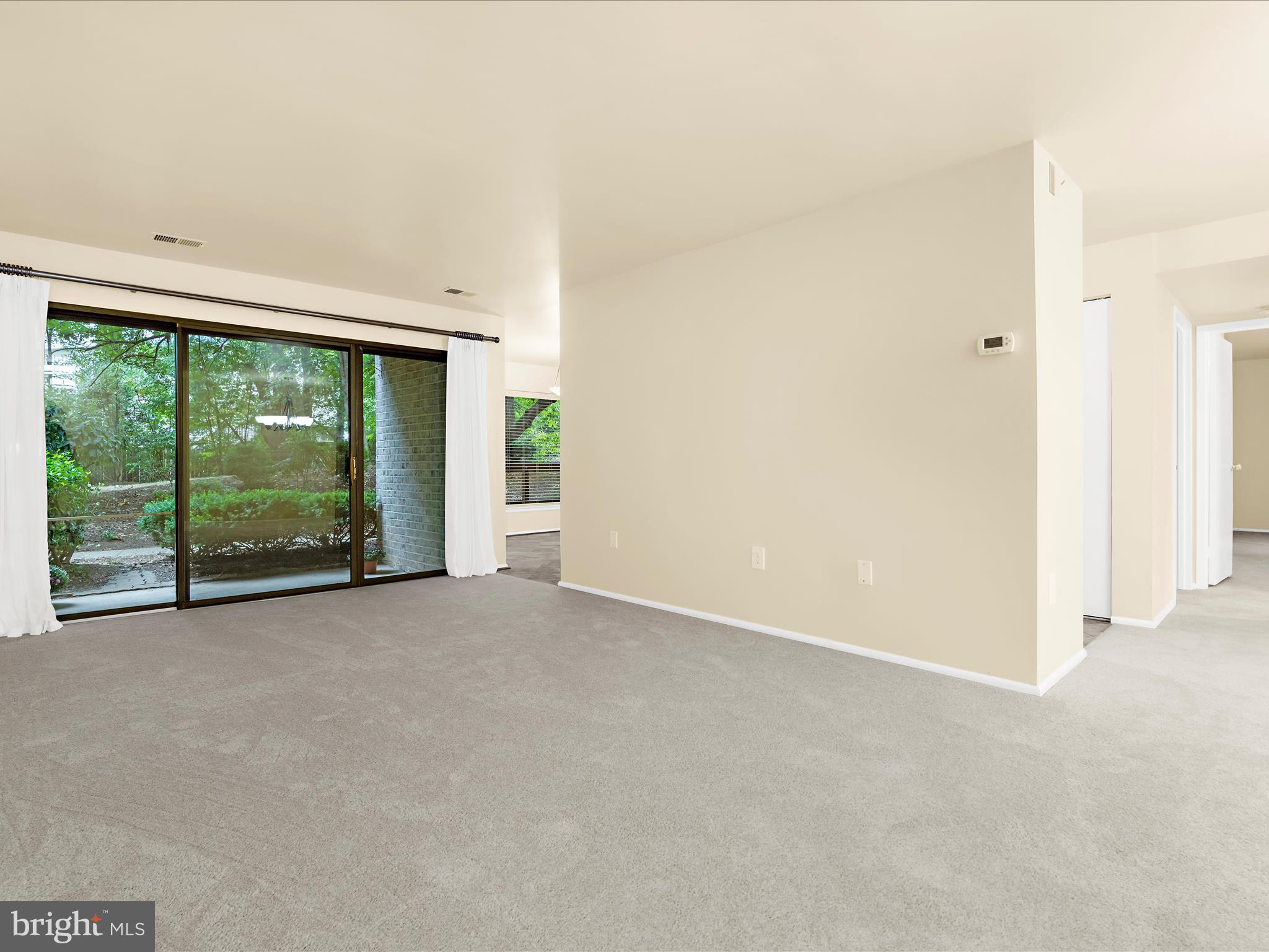 HYDE PARK - Residential