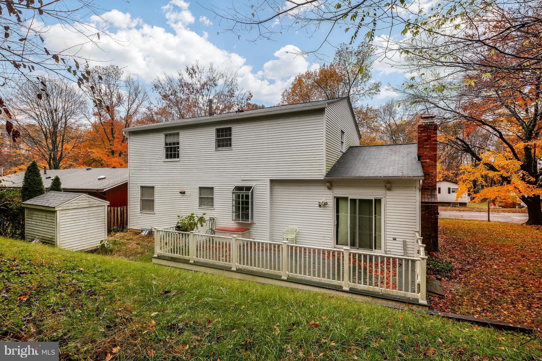 LONGFELLOW - Residential Lease