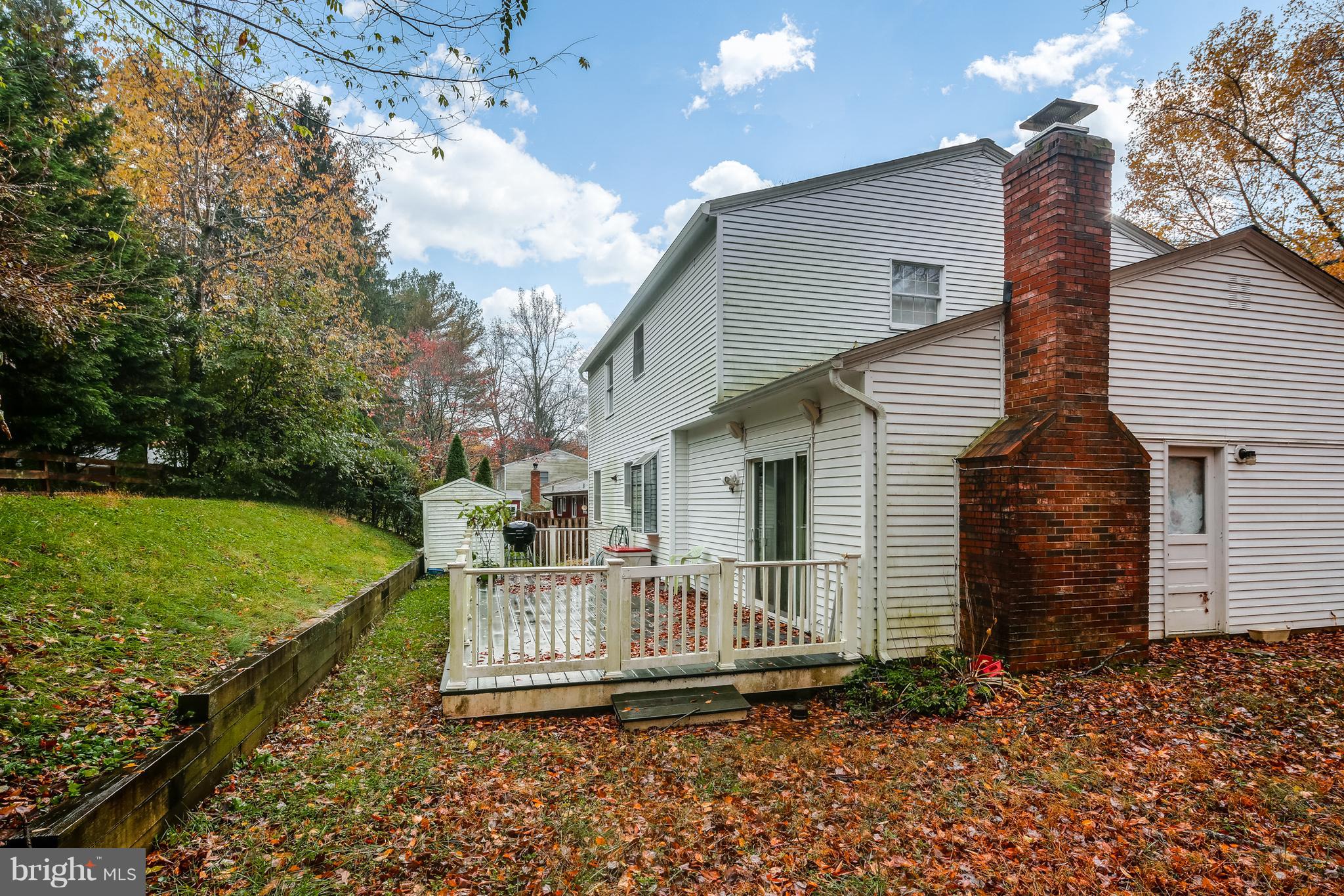 LONGFELLOW - Residential Lease