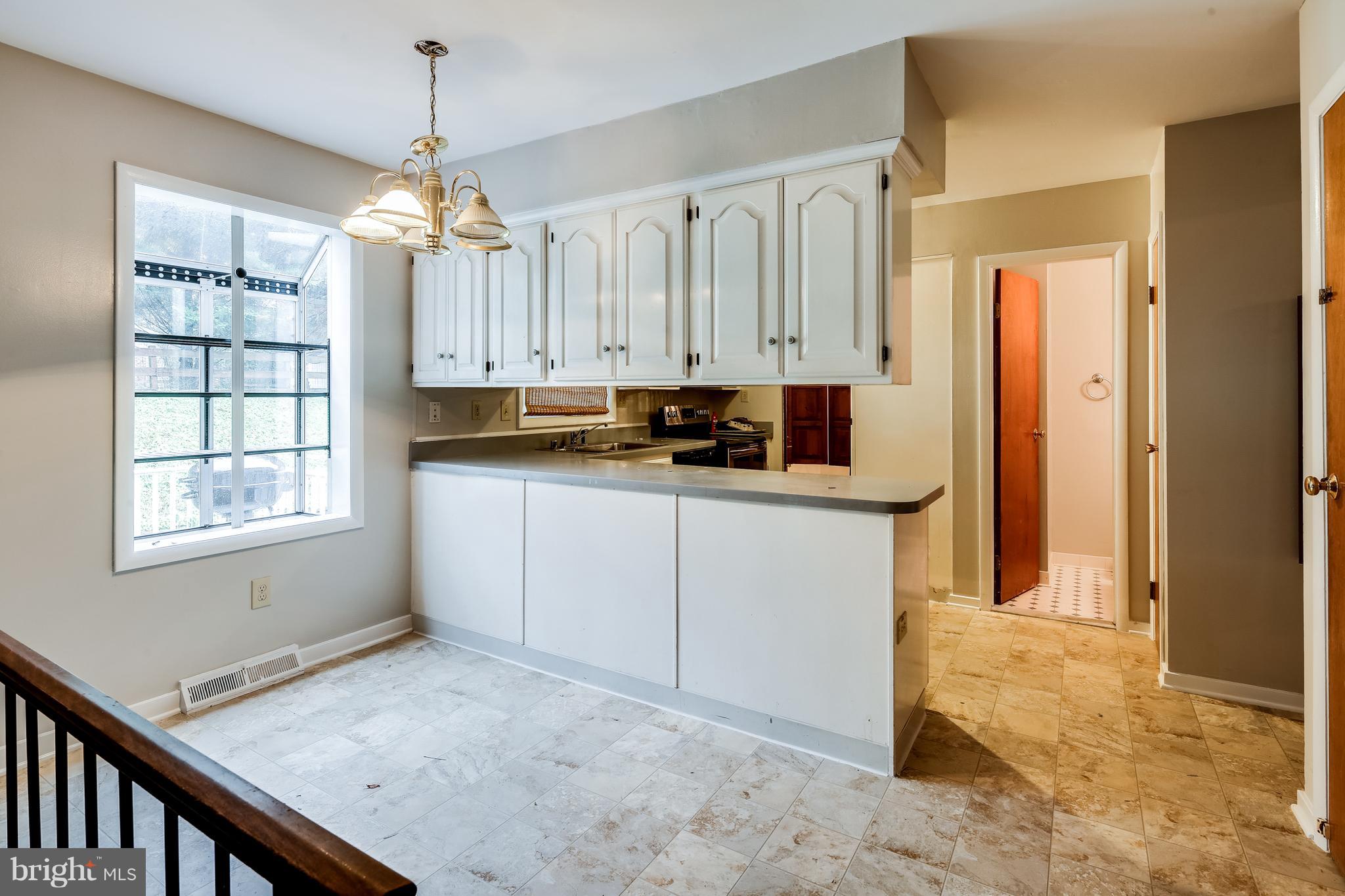 LONGFELLOW - Residential Lease