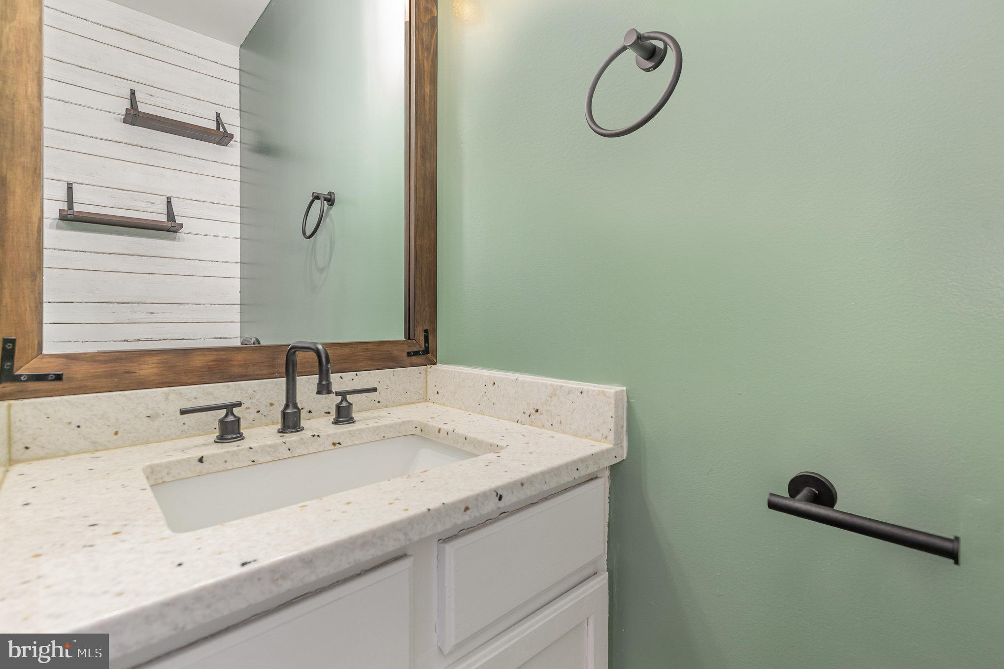 OAKLAND PARAK - Residential Lease