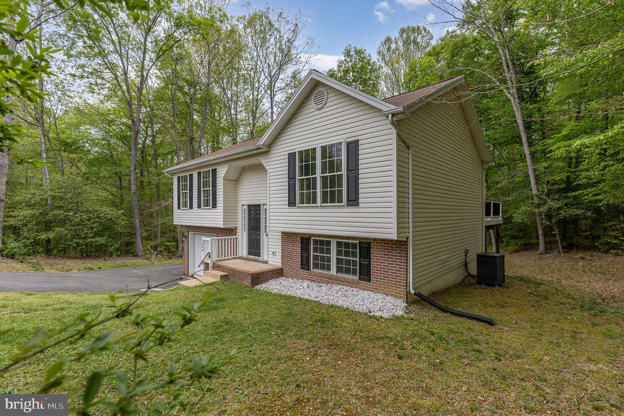 OAKLAND PARAK - Residential Lease