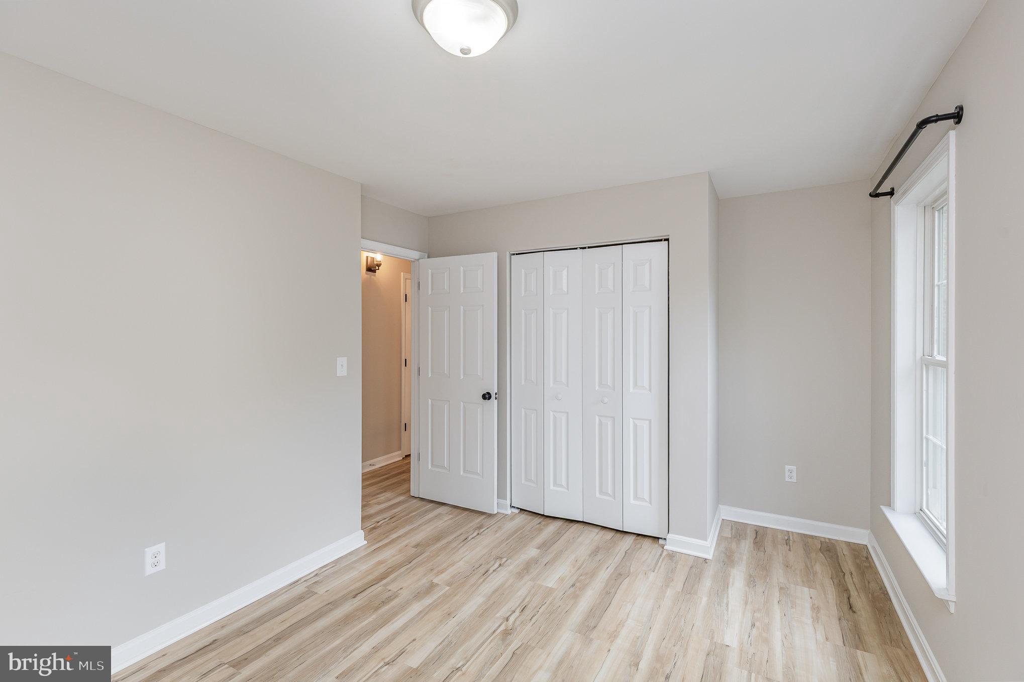 OAKLAND PARAK - Residential Lease