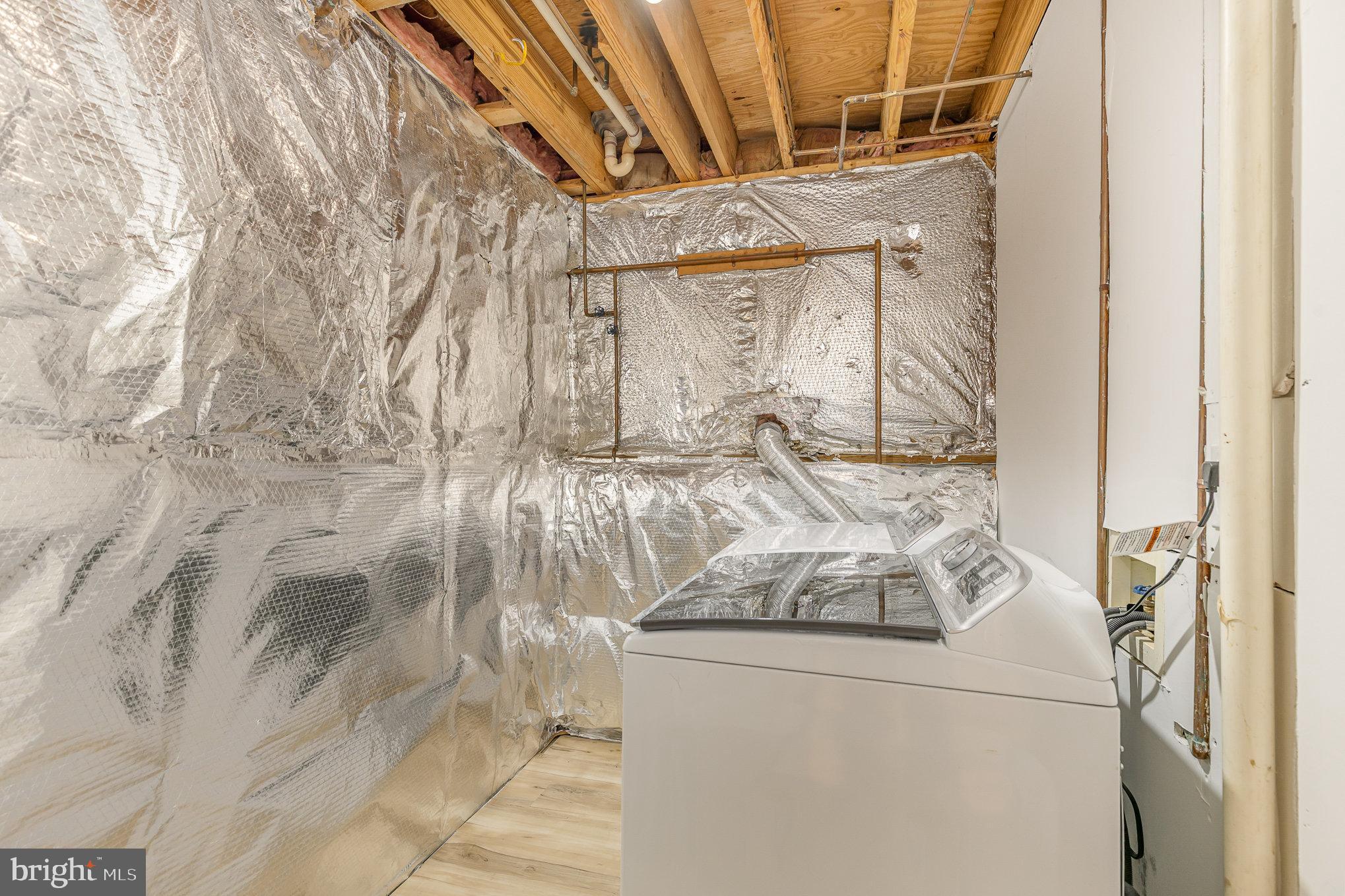 OAKLAND PARAK - Residential Lease