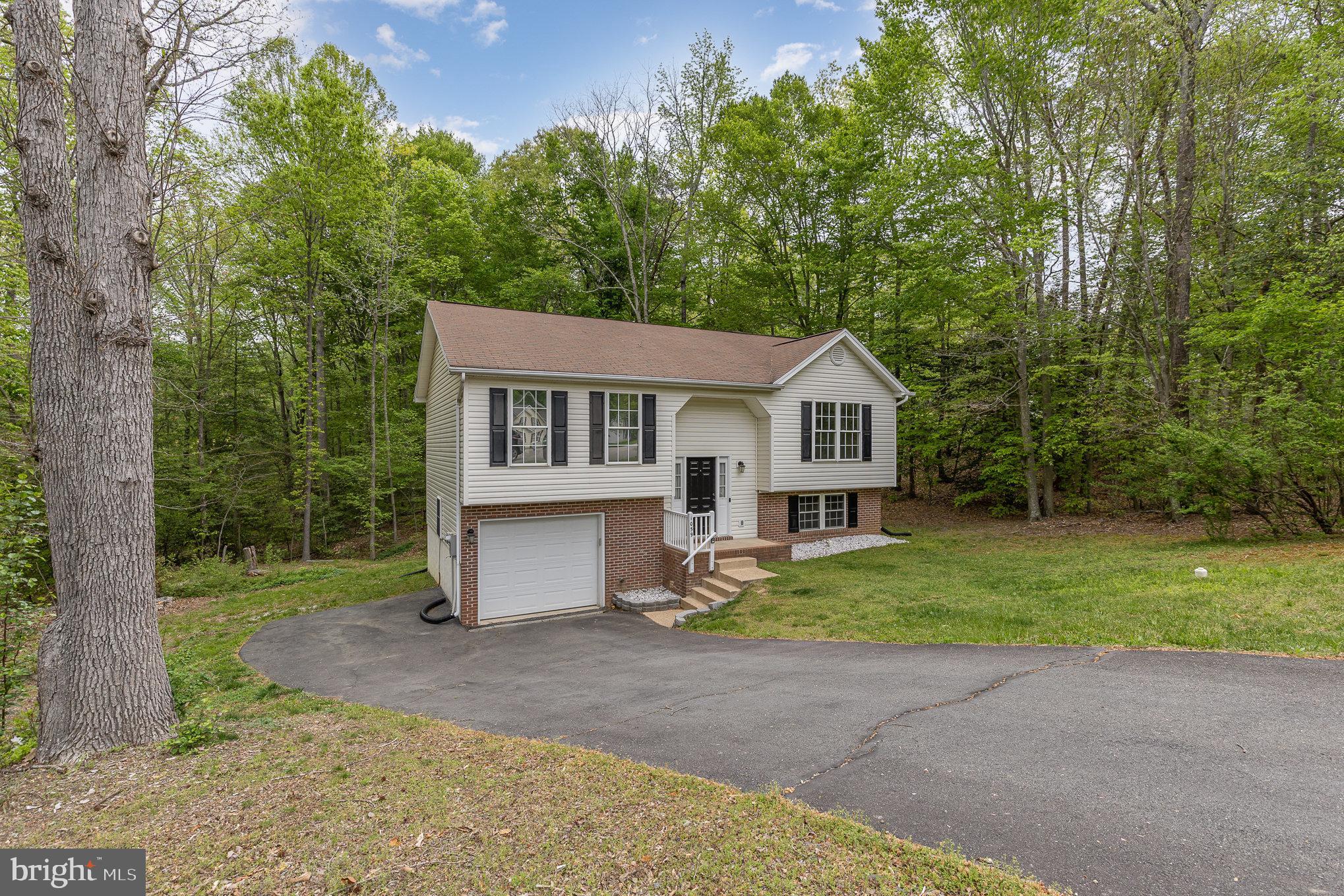 OAKLAND PARAK - Residential Lease