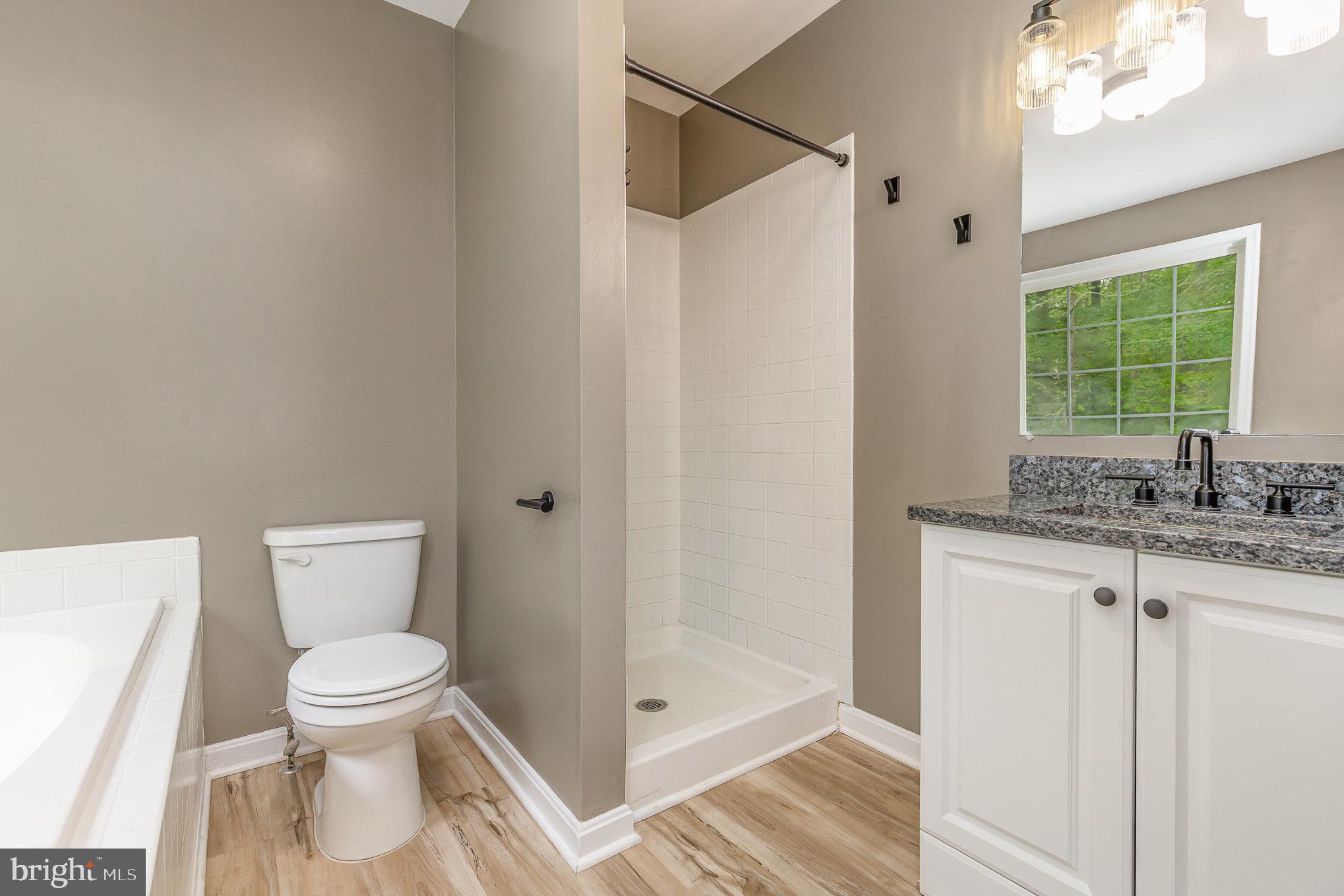 OAKLAND PARAK - Residential Lease