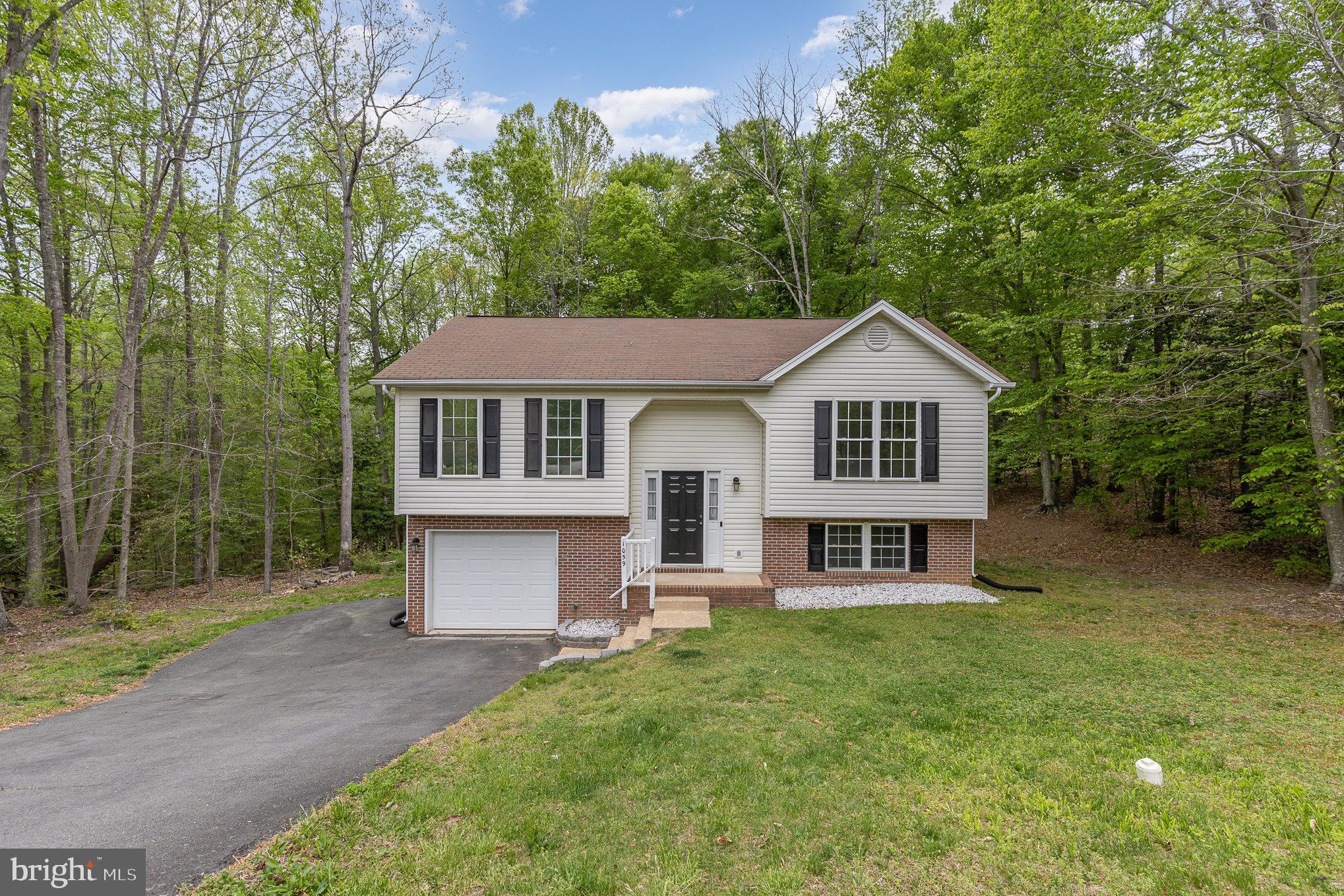 OAKLAND PARAK - Residential Lease